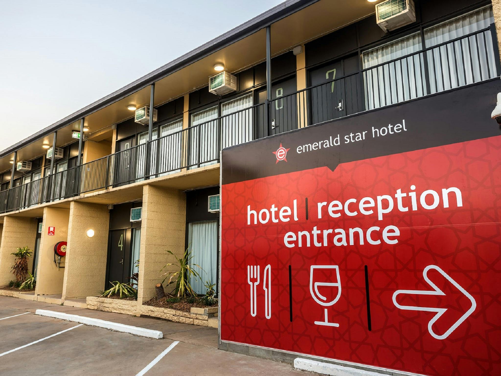 Emerald Star Hotel Emerald Star Hotel