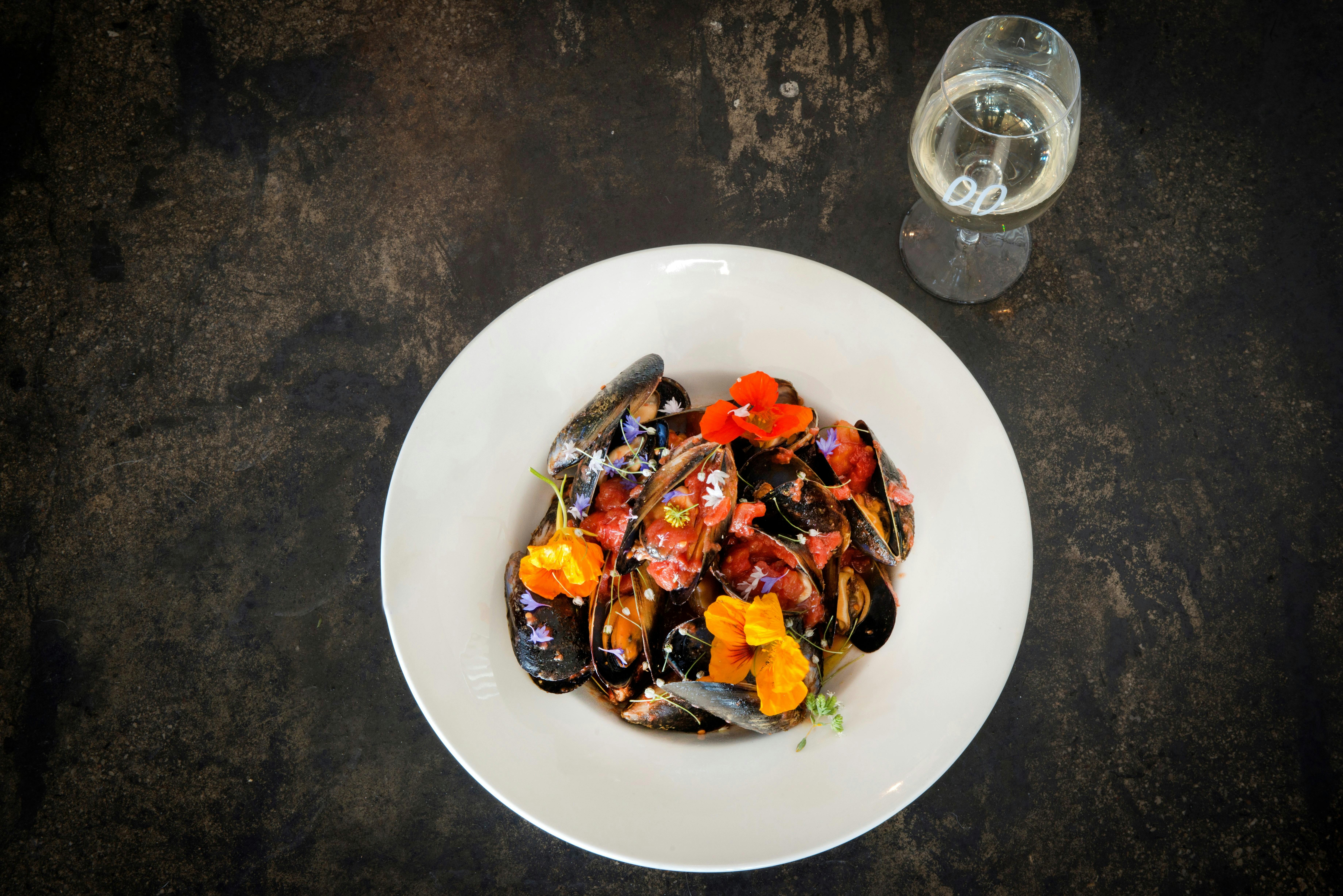 Mussel Mondays at Jack Rabbit Vineyard