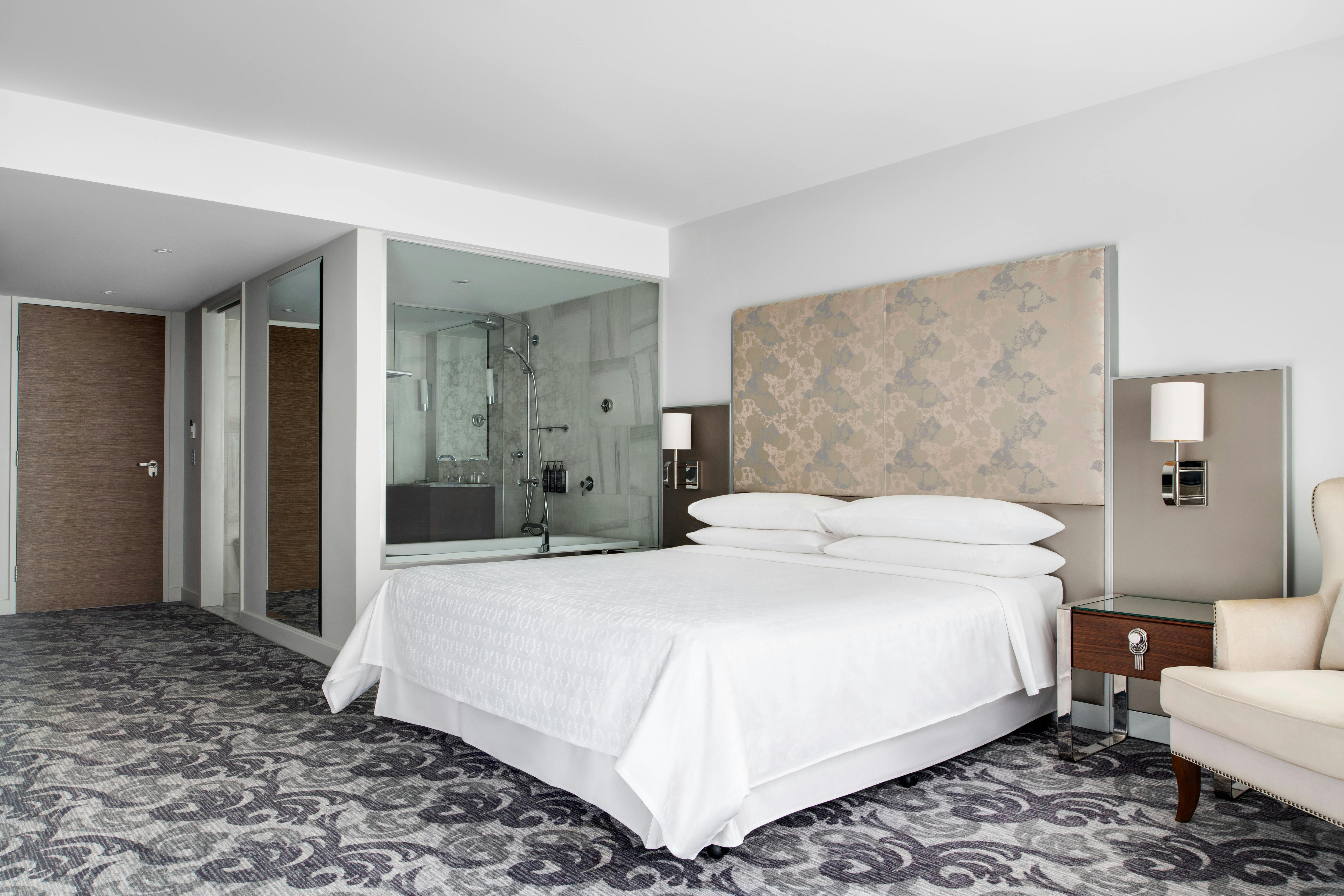 Traditional Guest Room
