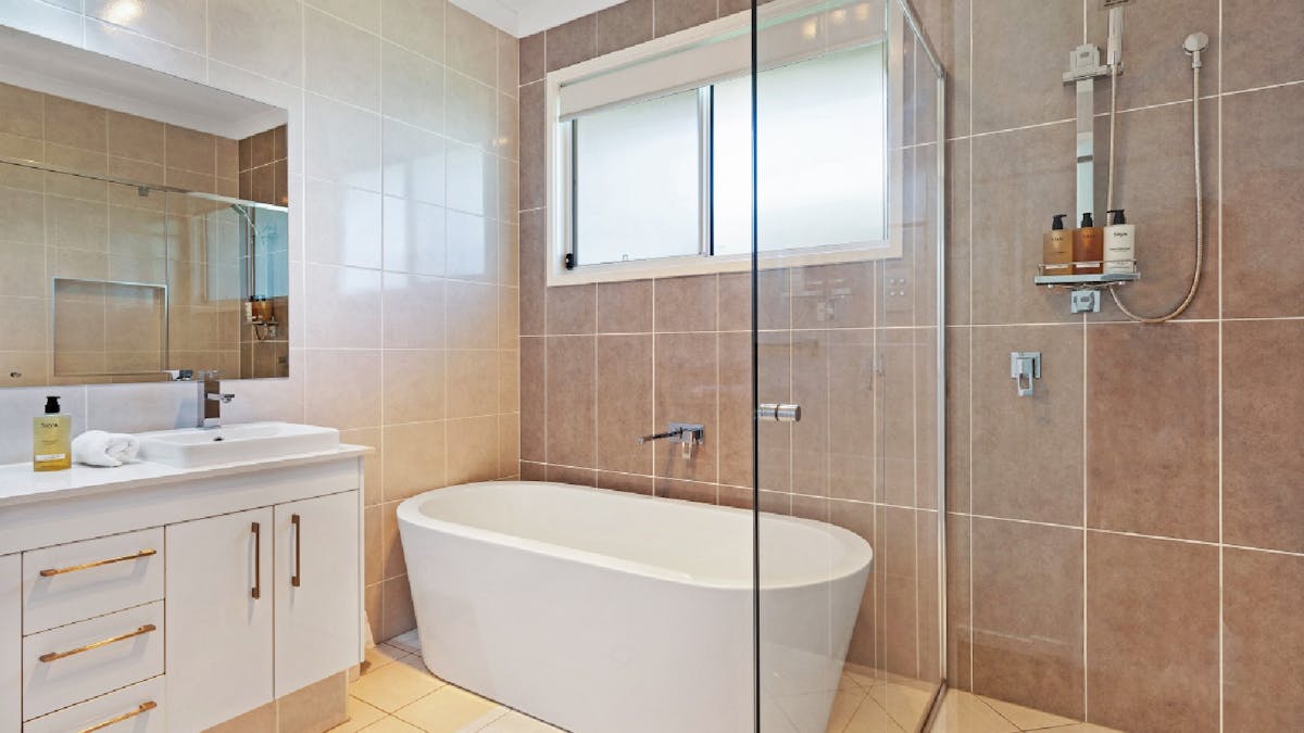 Main bathroom