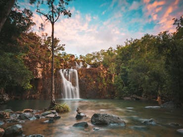 Falls to Paradise Falls to Paradise