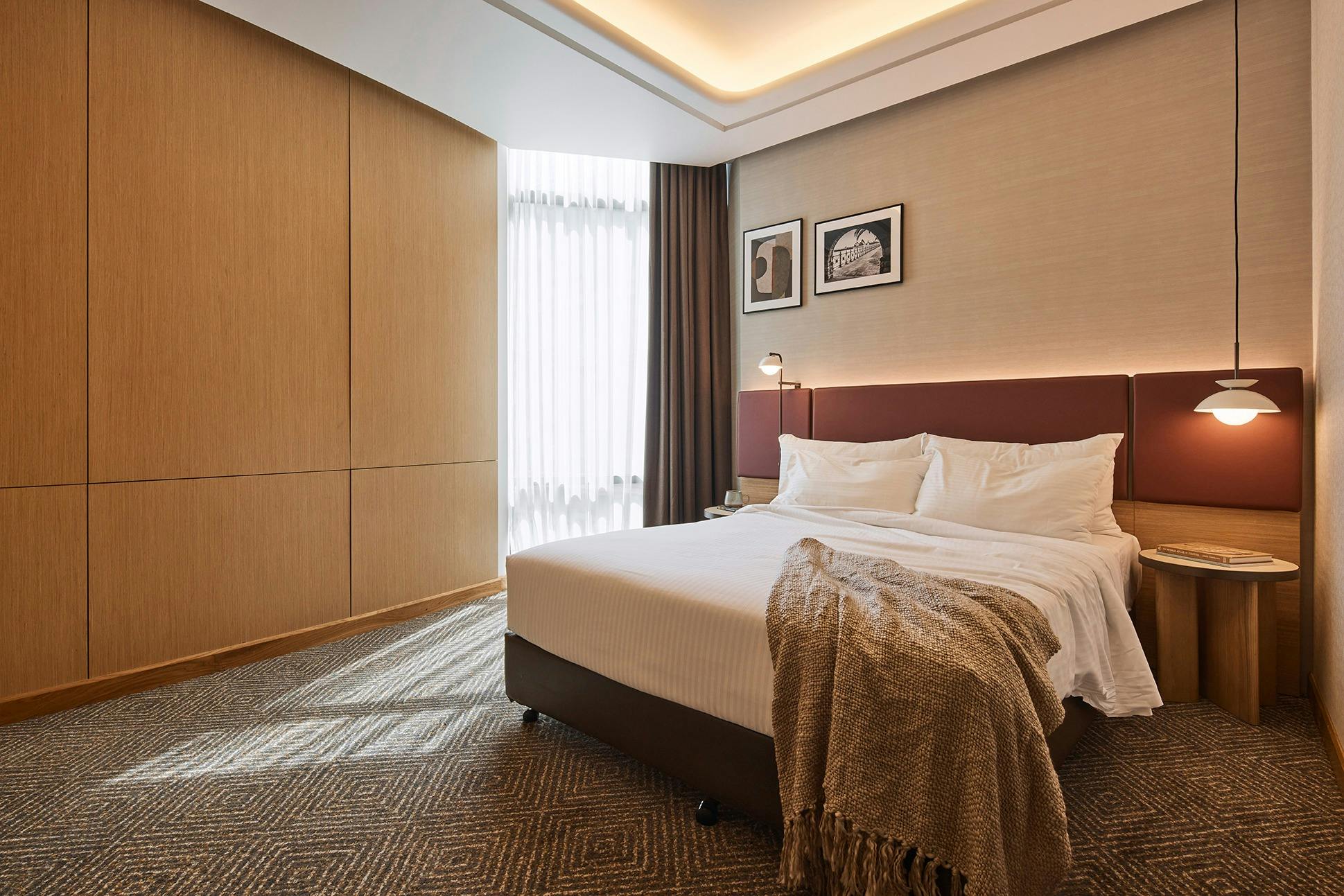 Premium Queen Room