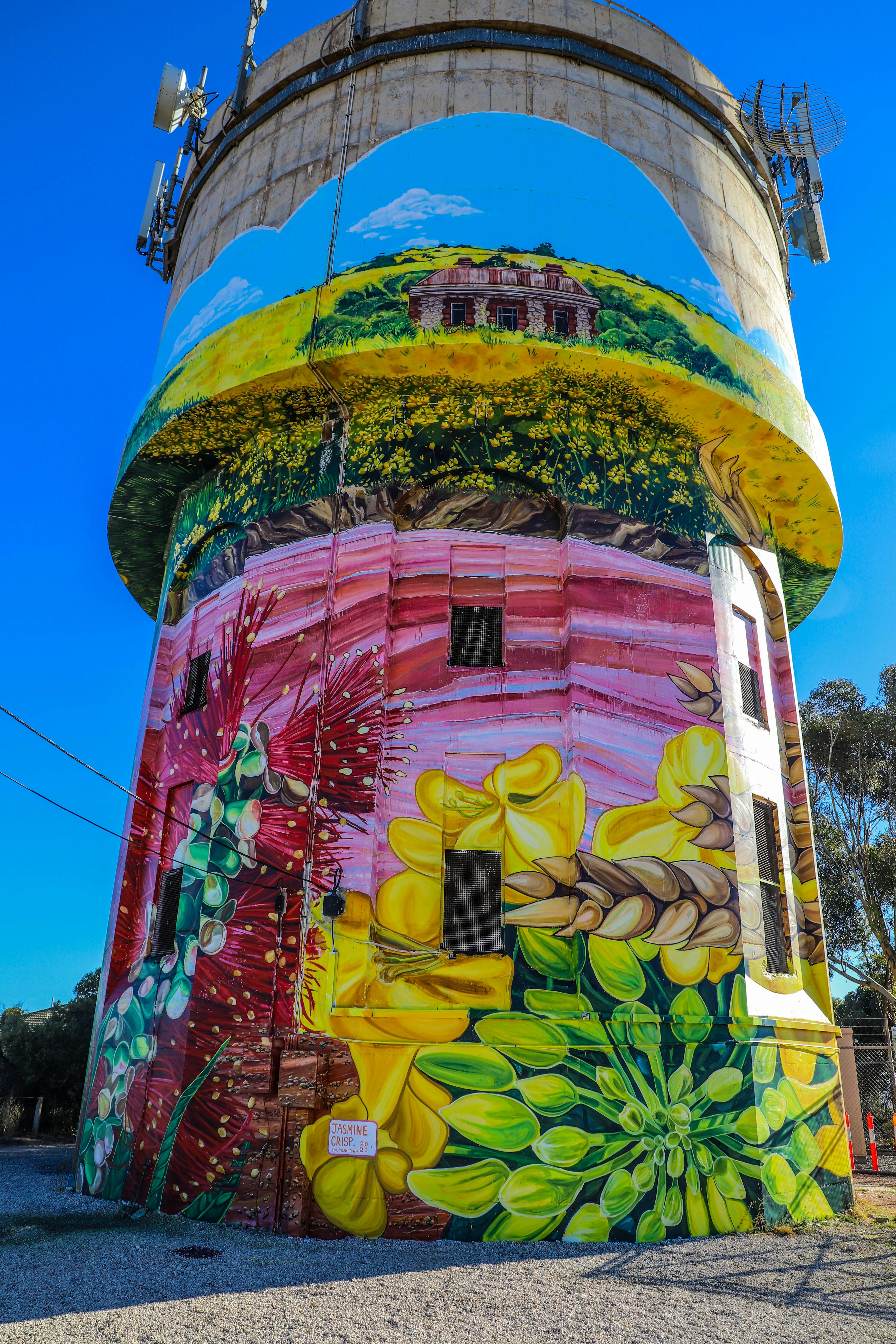 Yorketown Water Tower – Painted by Hand