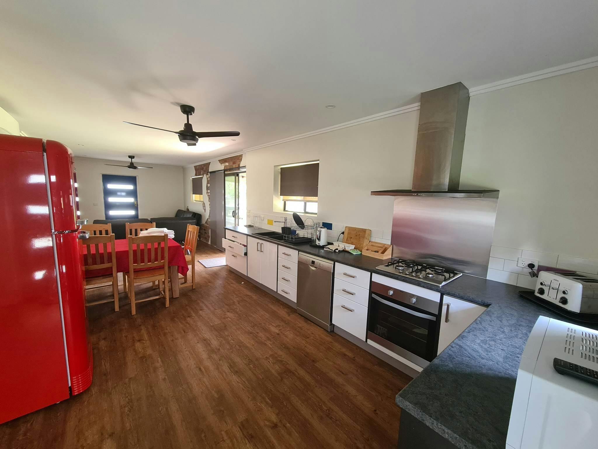 Open plan dinning in two bedroom cottage