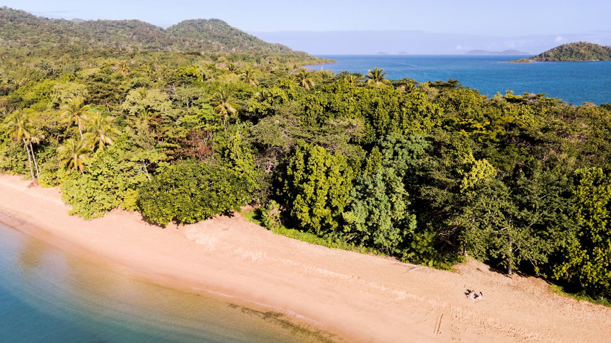 Brammo Bay, Dunk Island