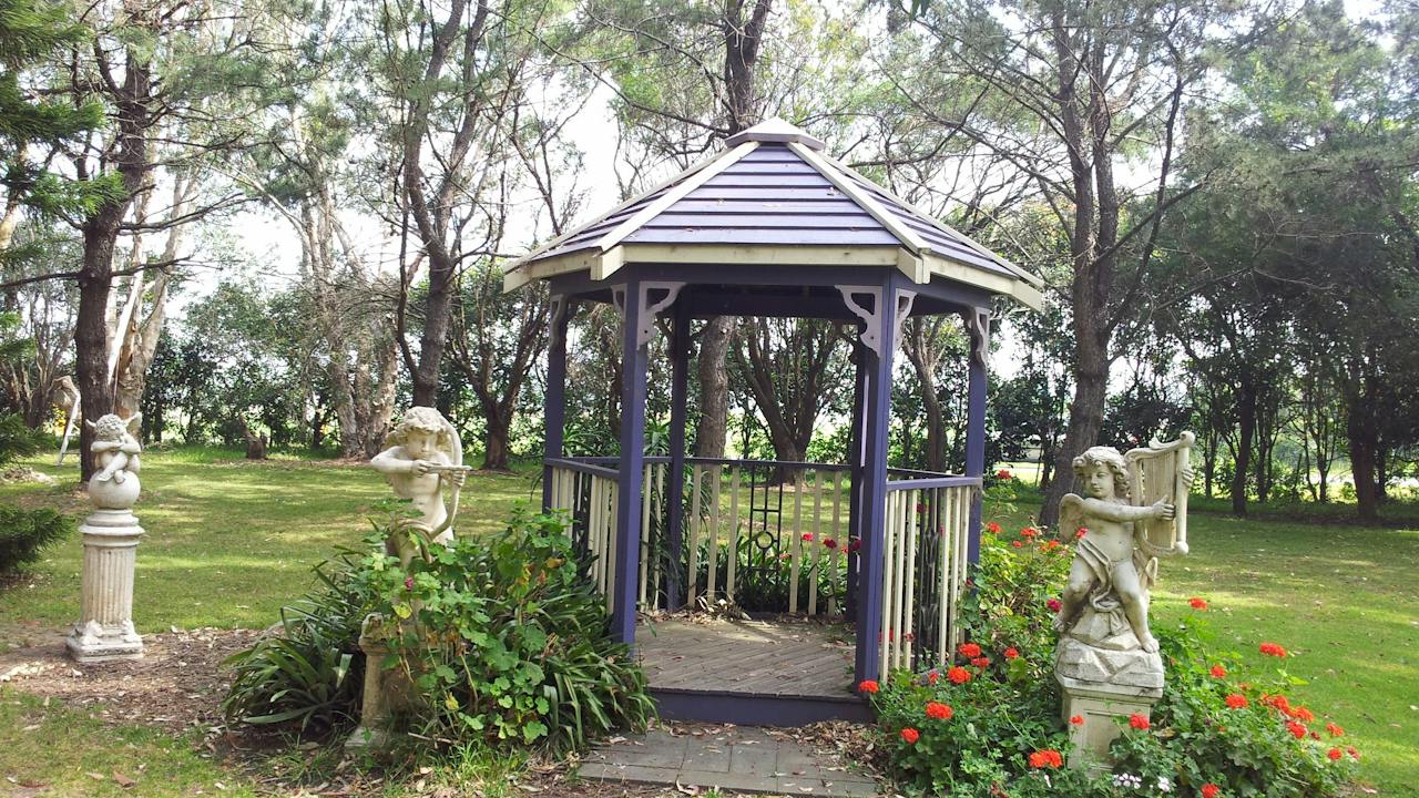 Picturesque Gardens