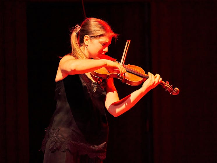 Cedar Rose Newman violinist