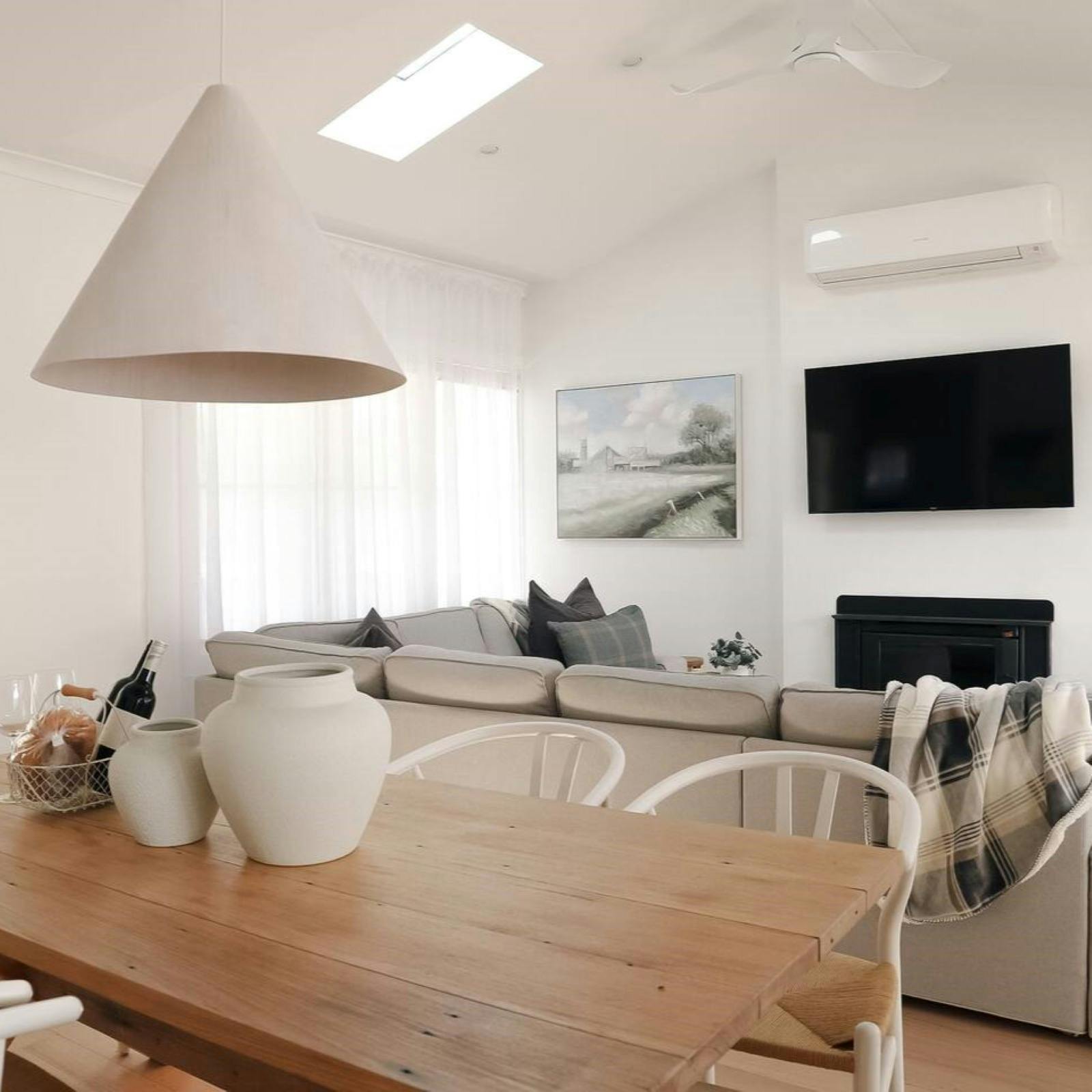 Accommodation Bright