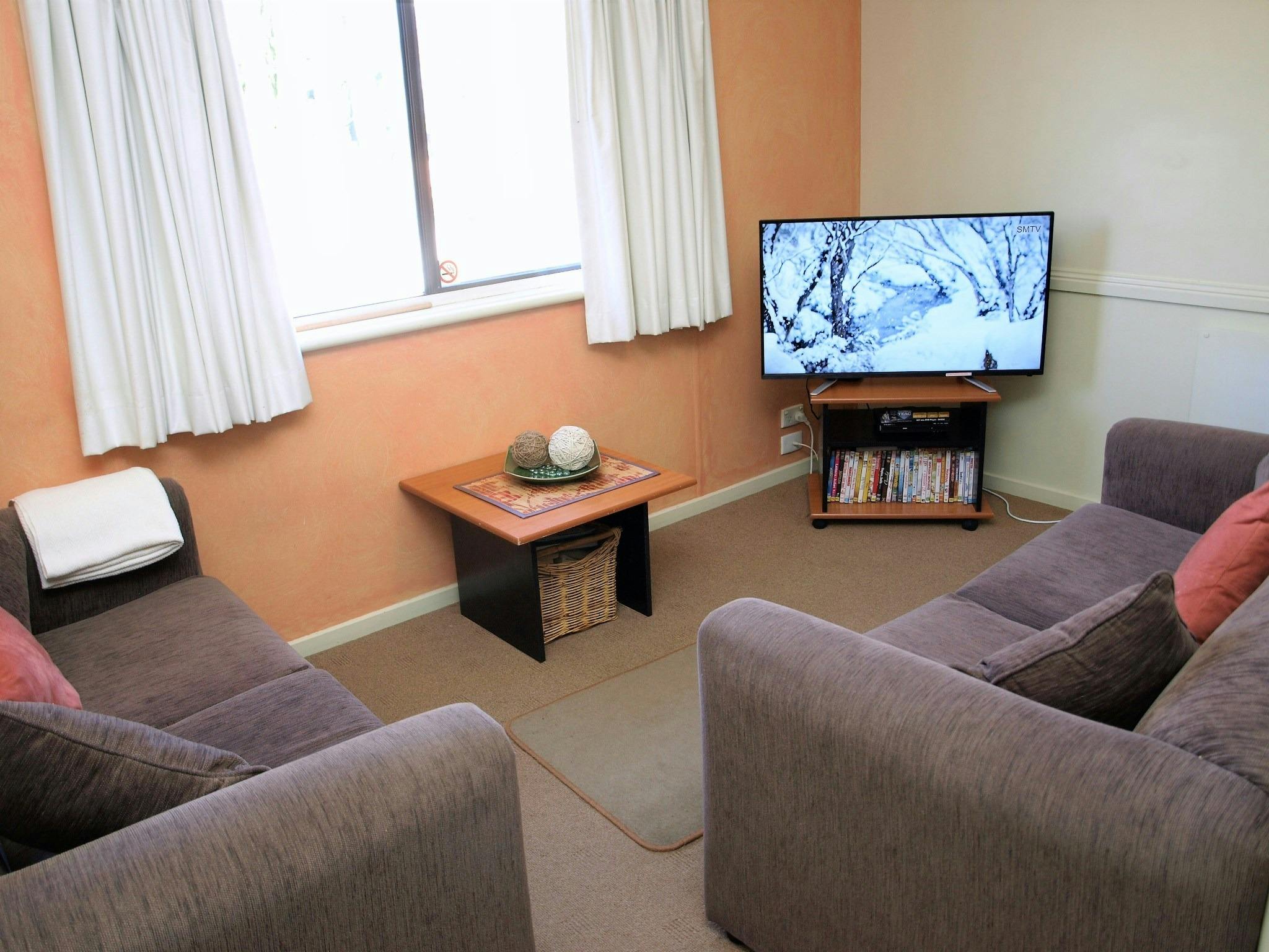 Jindabyne Cottage NSW Holidays & Things to Do