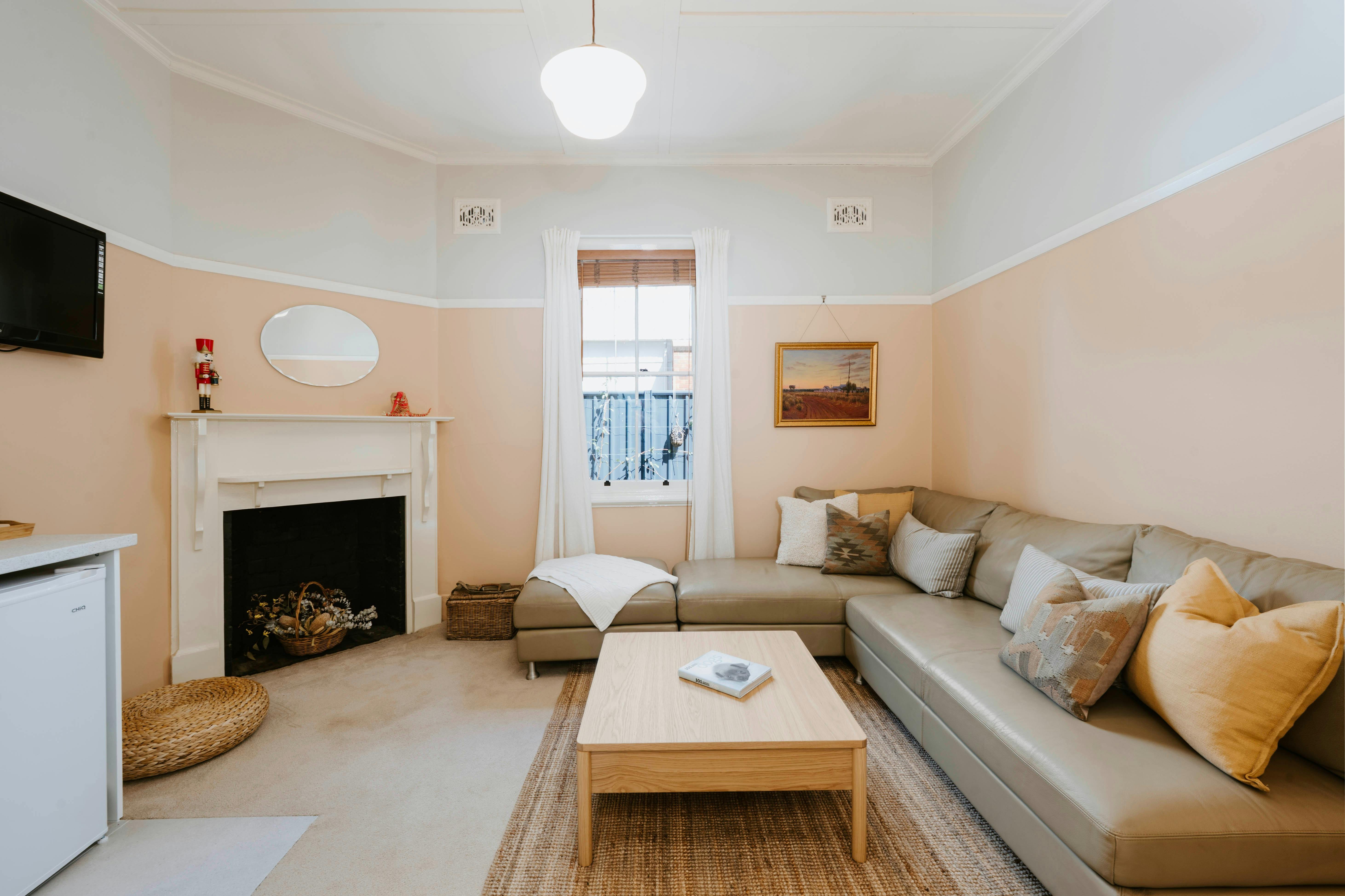 Lounge Room with leather lounge