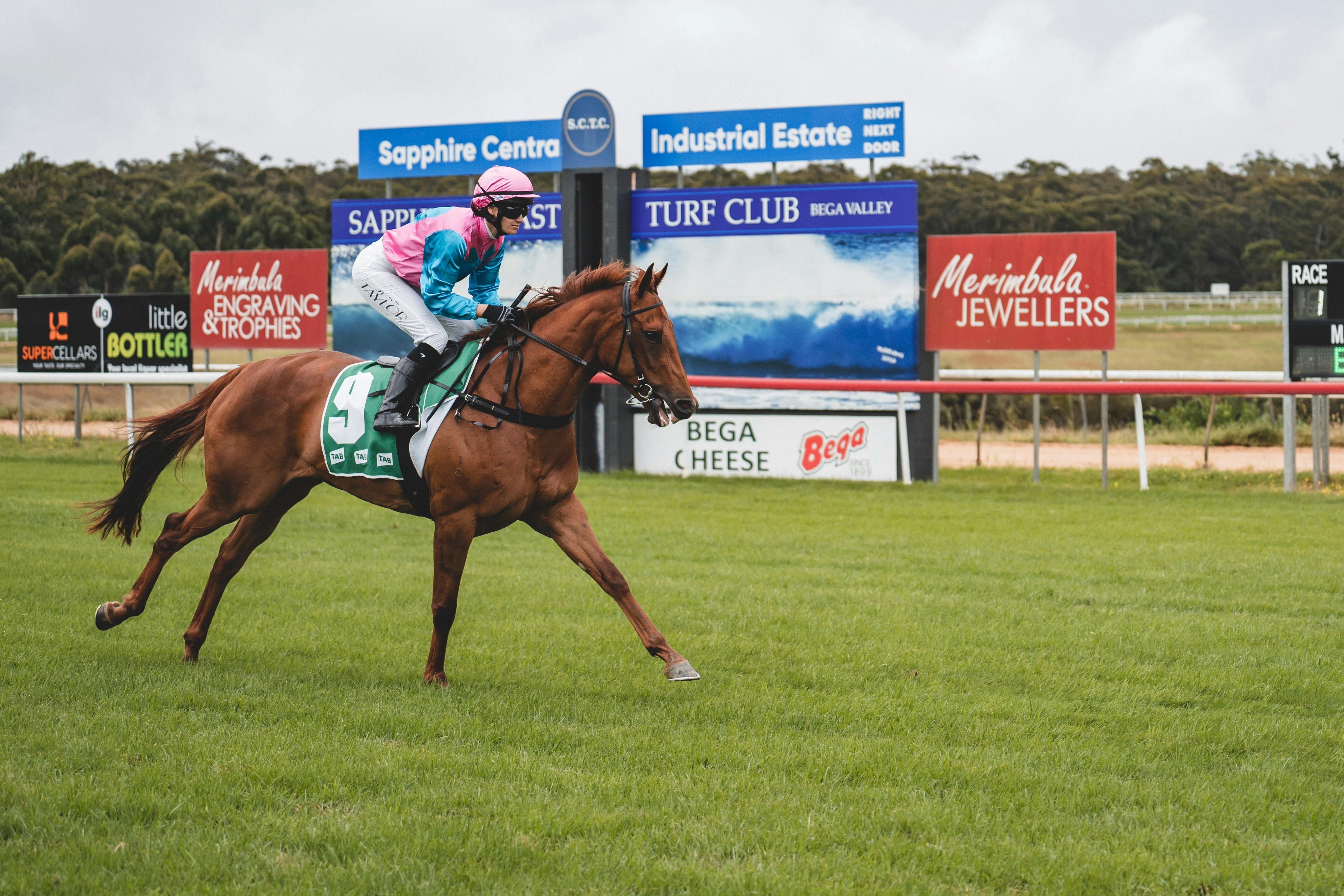 Racing along the track sapphire Coast Turf Club