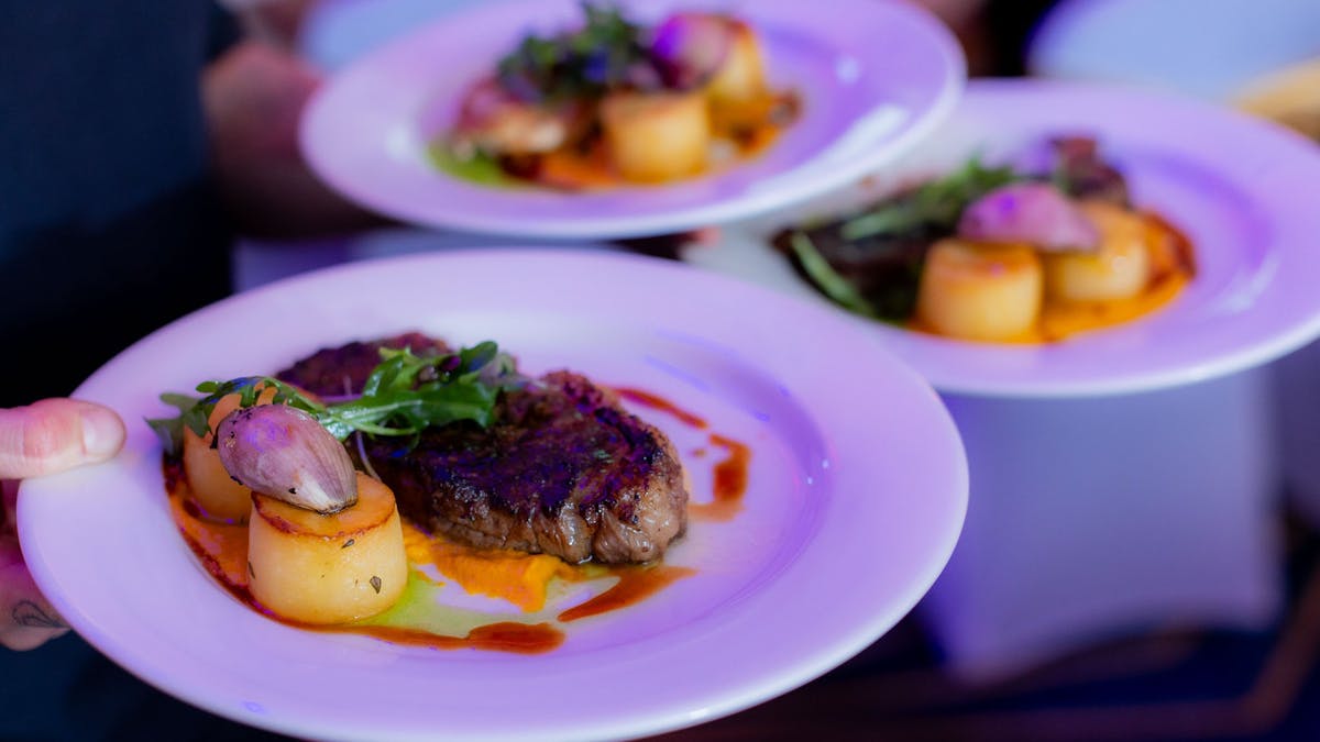 Image of the dinner at the Ball