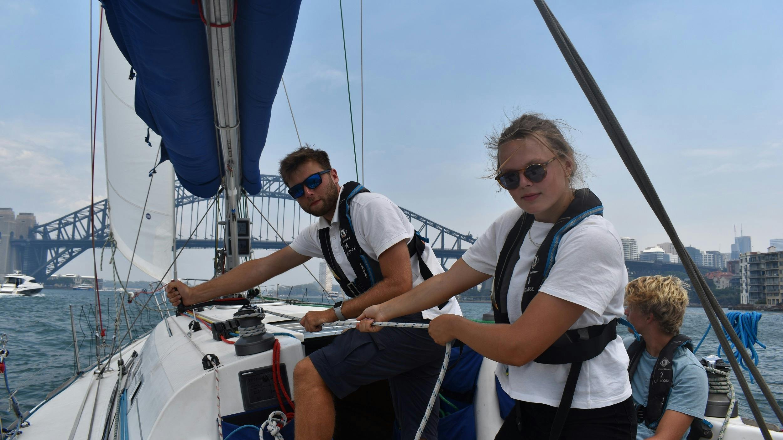 トビウオのセーリング