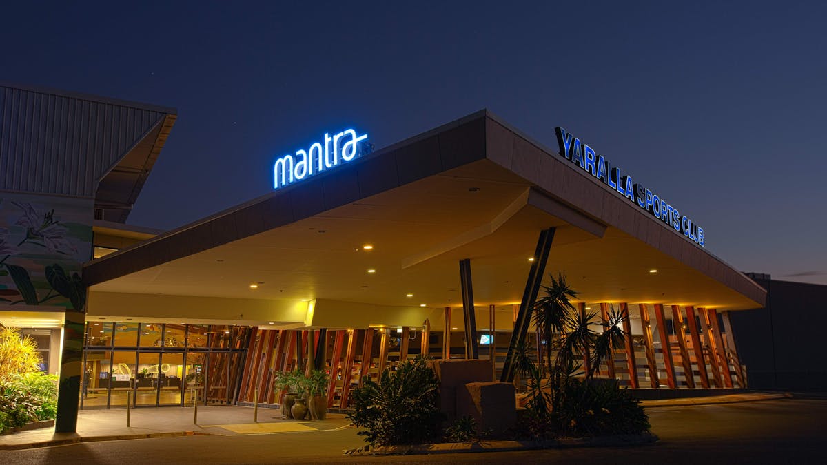 Mantra Gladstone and Yaralla Sports Club