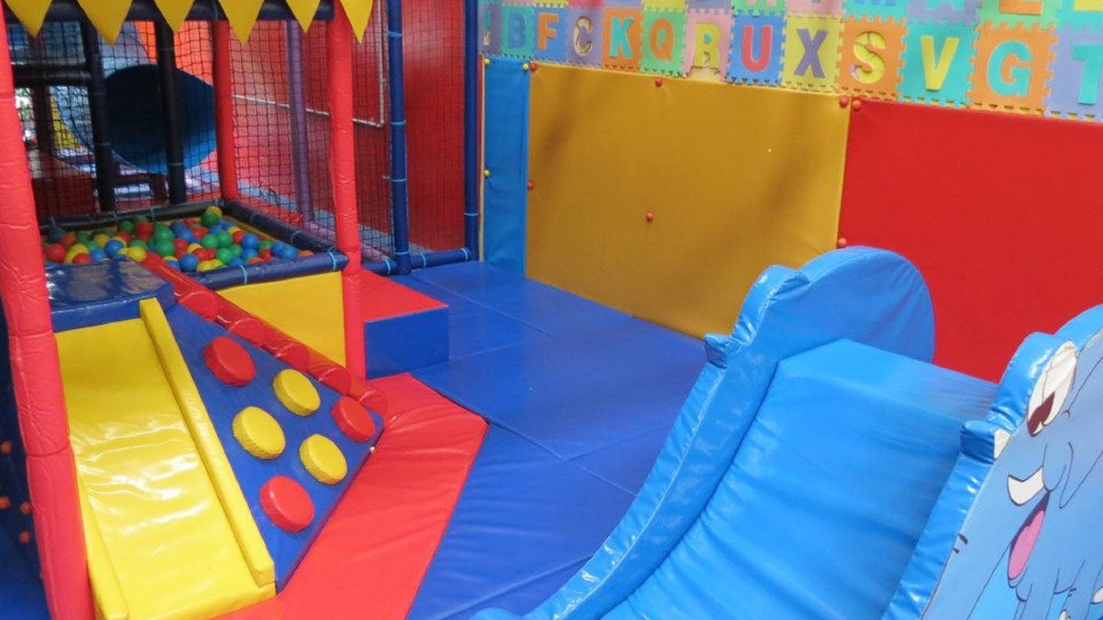 Playmania Narellan