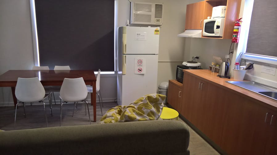 CABIN FOUR NO ENSUITE
