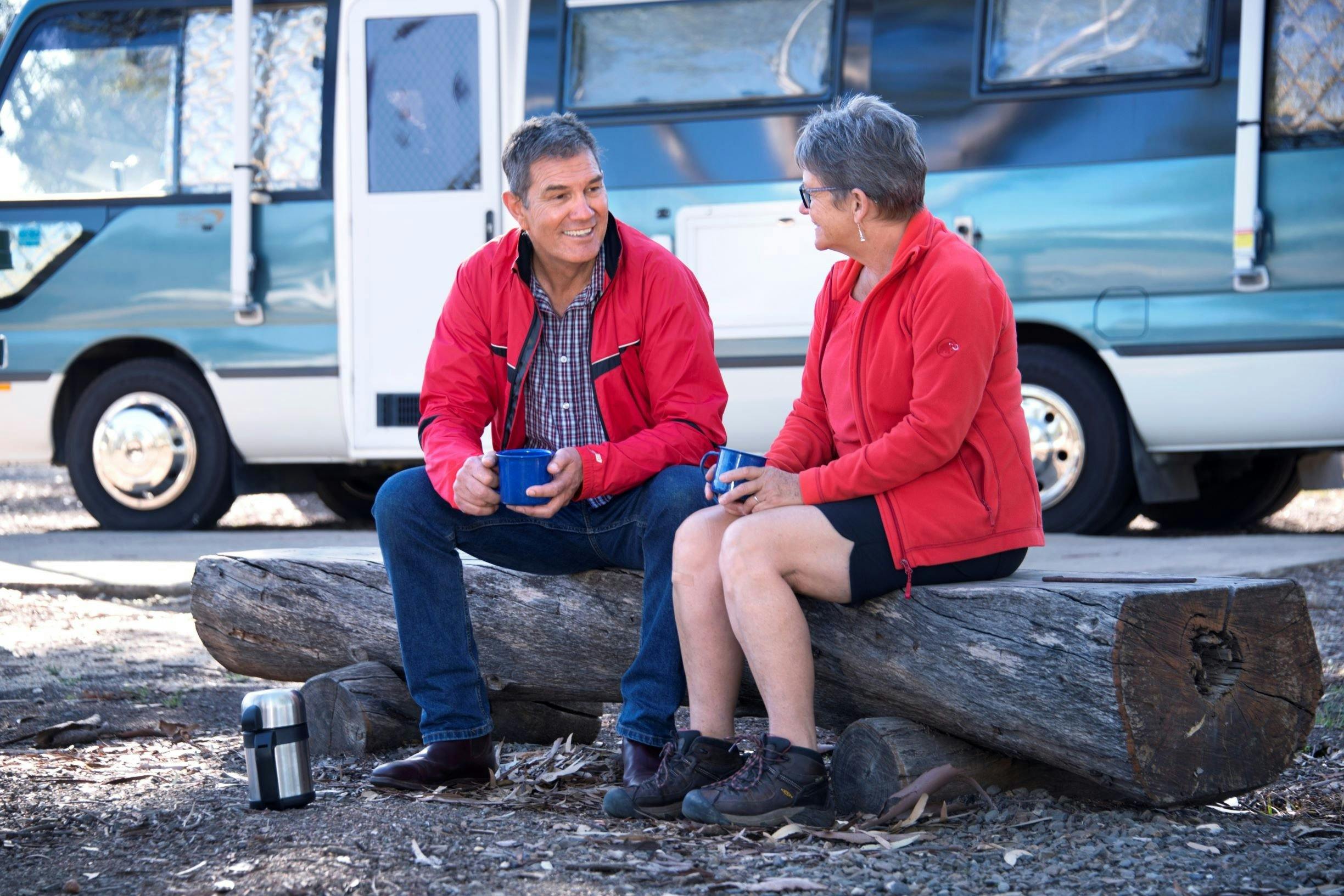 피크닉 및 현지 농산물 즐기기
