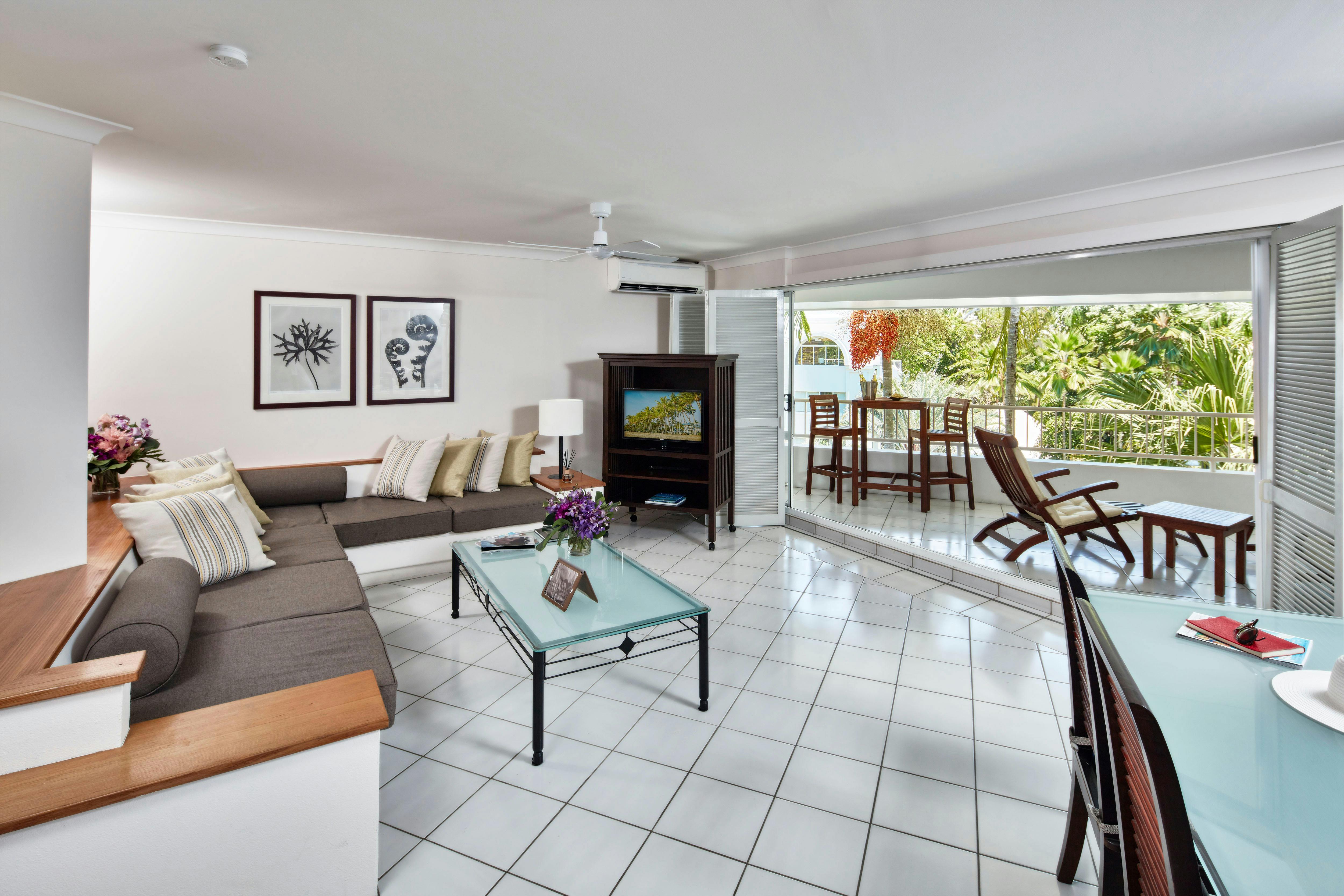 3 Bedroom Poolview Apartment