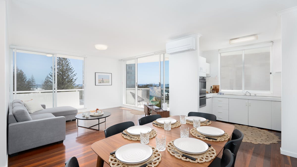 Spacious Dining Area