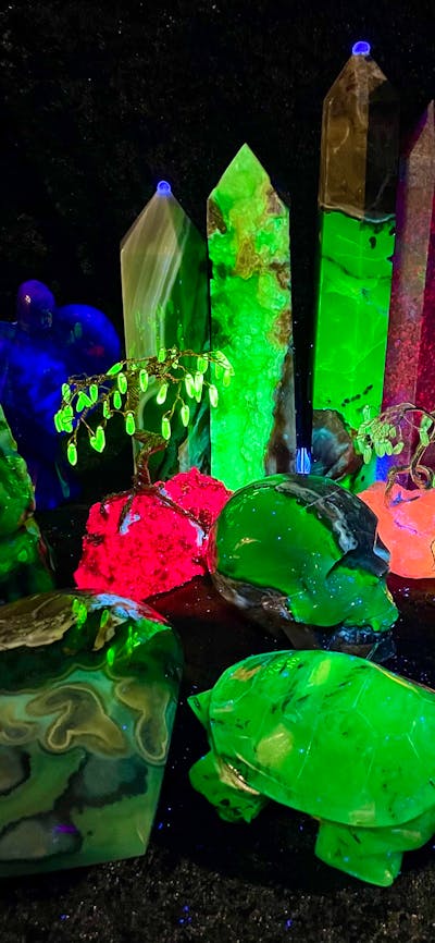UV Reactive Carvings & Creations
