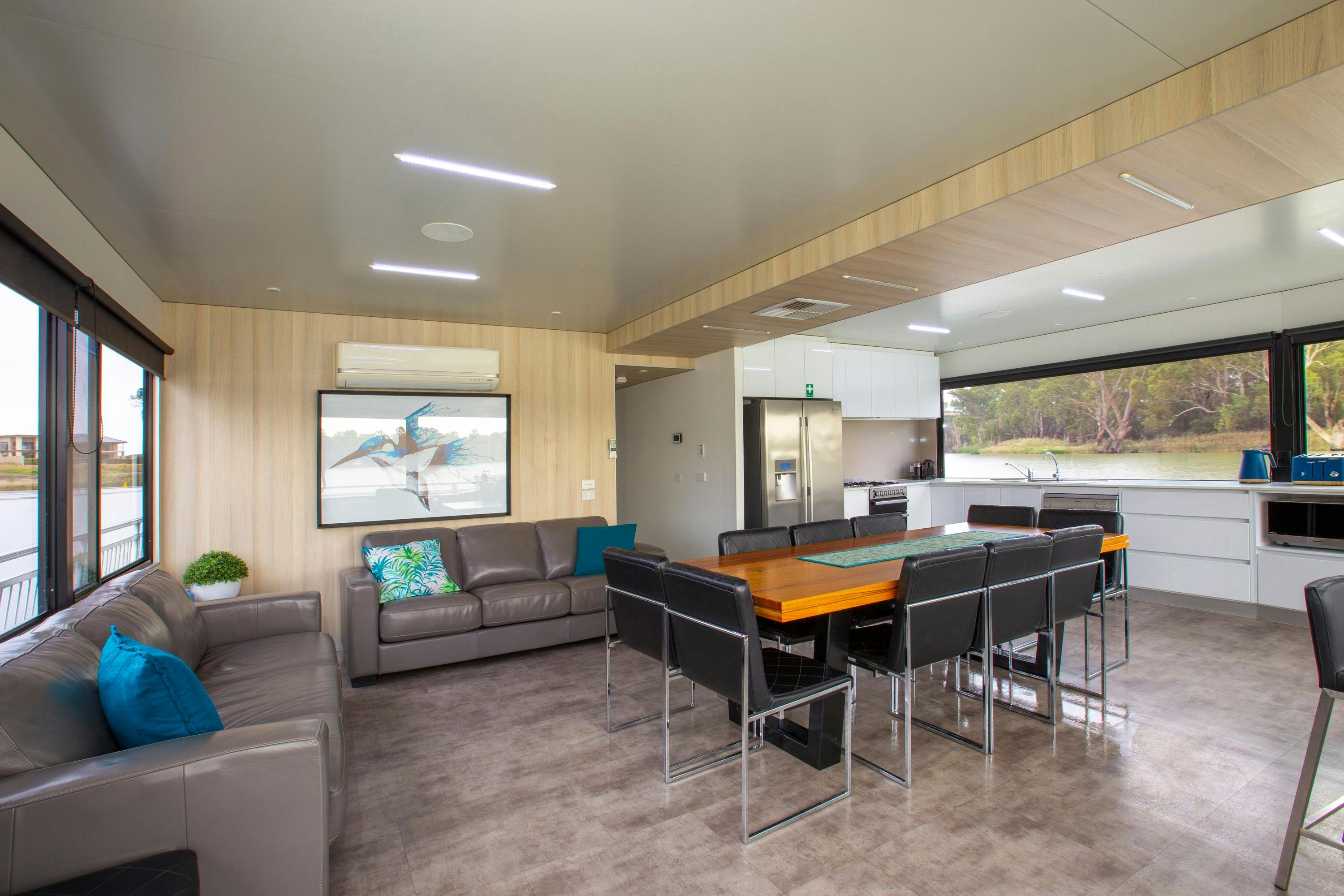 Ruby Luxury - Lounge