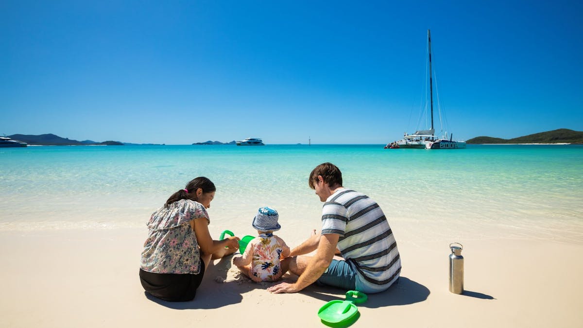 Whitehaven beach, perfect for families