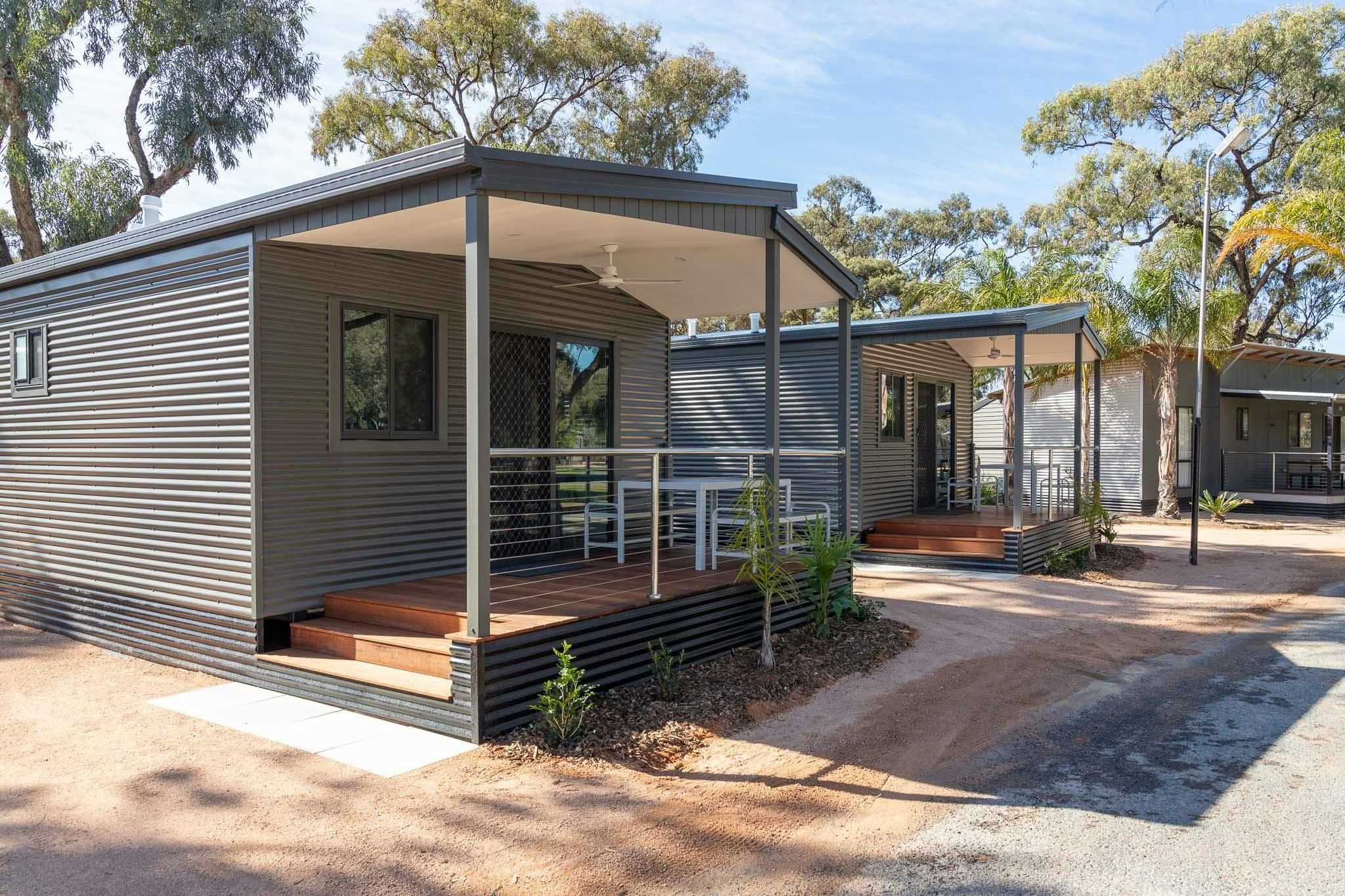 Standard 2 Bedroom Cabin - Sleeps 6