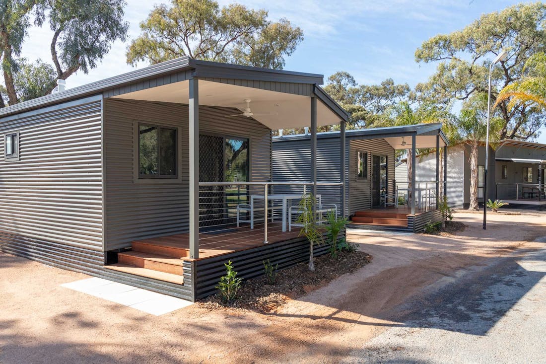 BIG4 Renmark Riverfront Holiday Park, Two Bedroom Cabin (6 berth)...