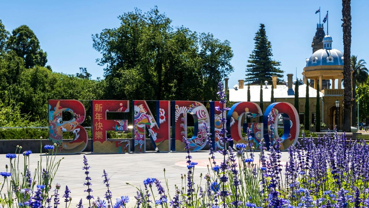 The Bendigo Sign at the Piazza