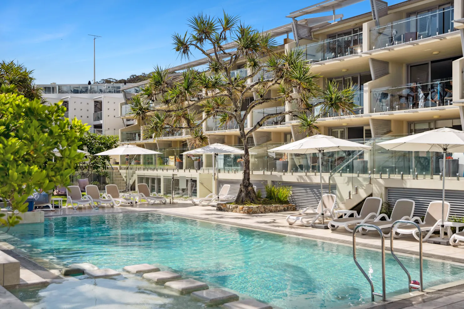 Fairshore Noosa Beach Apartments is an embodiment of sophistication.
