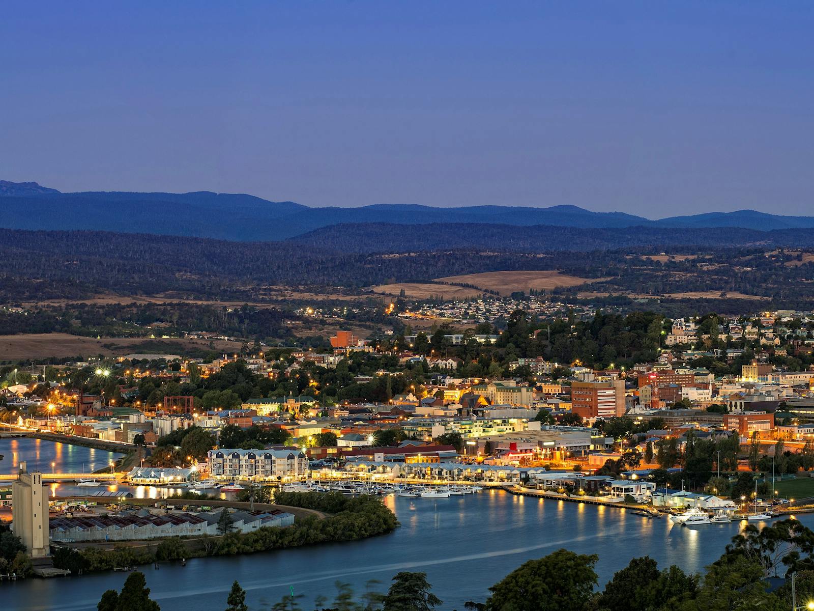 Launceston's setting, between the mountains of Northern Tasmania and its rivers.