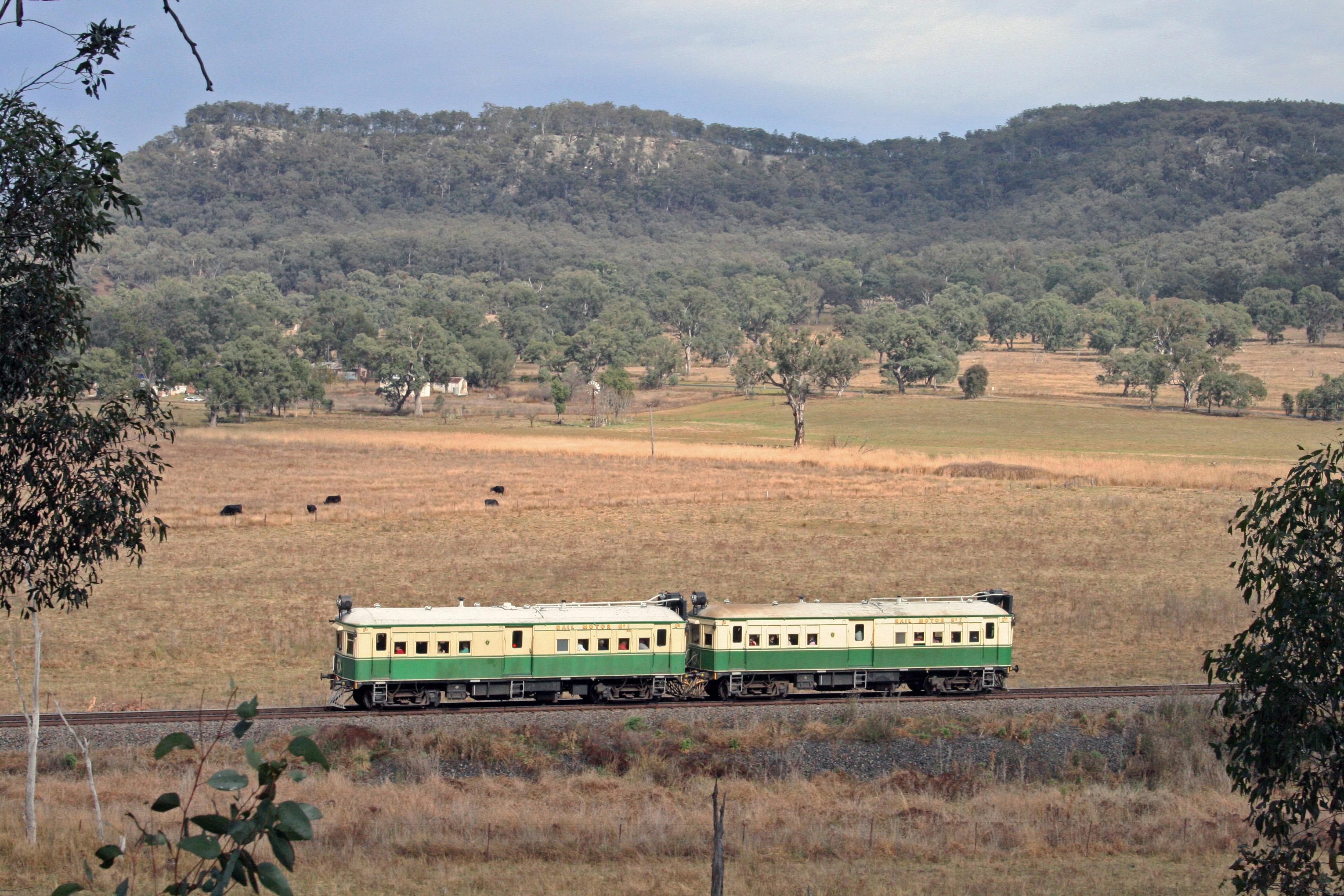 Railmotor in Central West