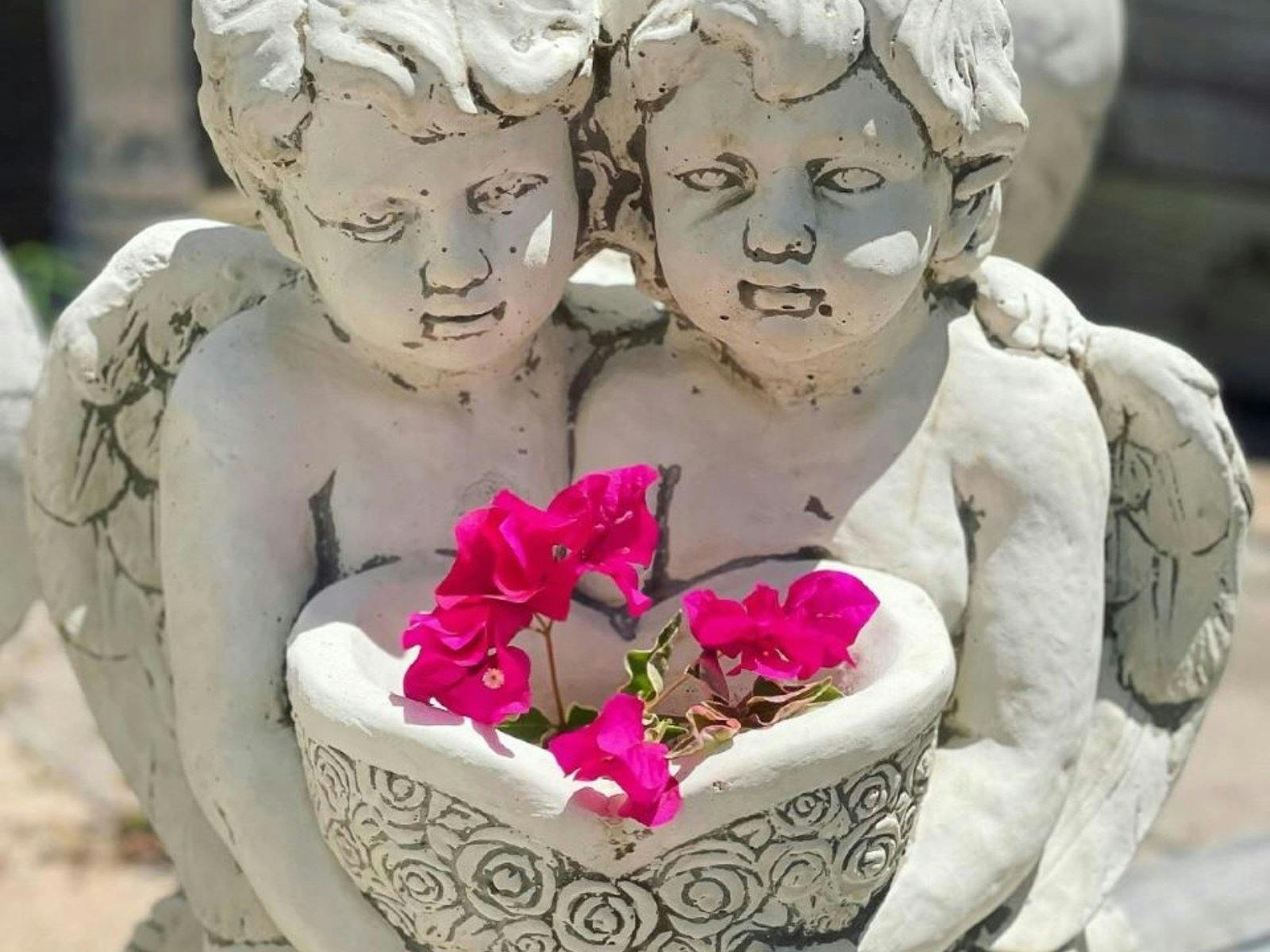 We stock a large supply of concrete statues and ornaments