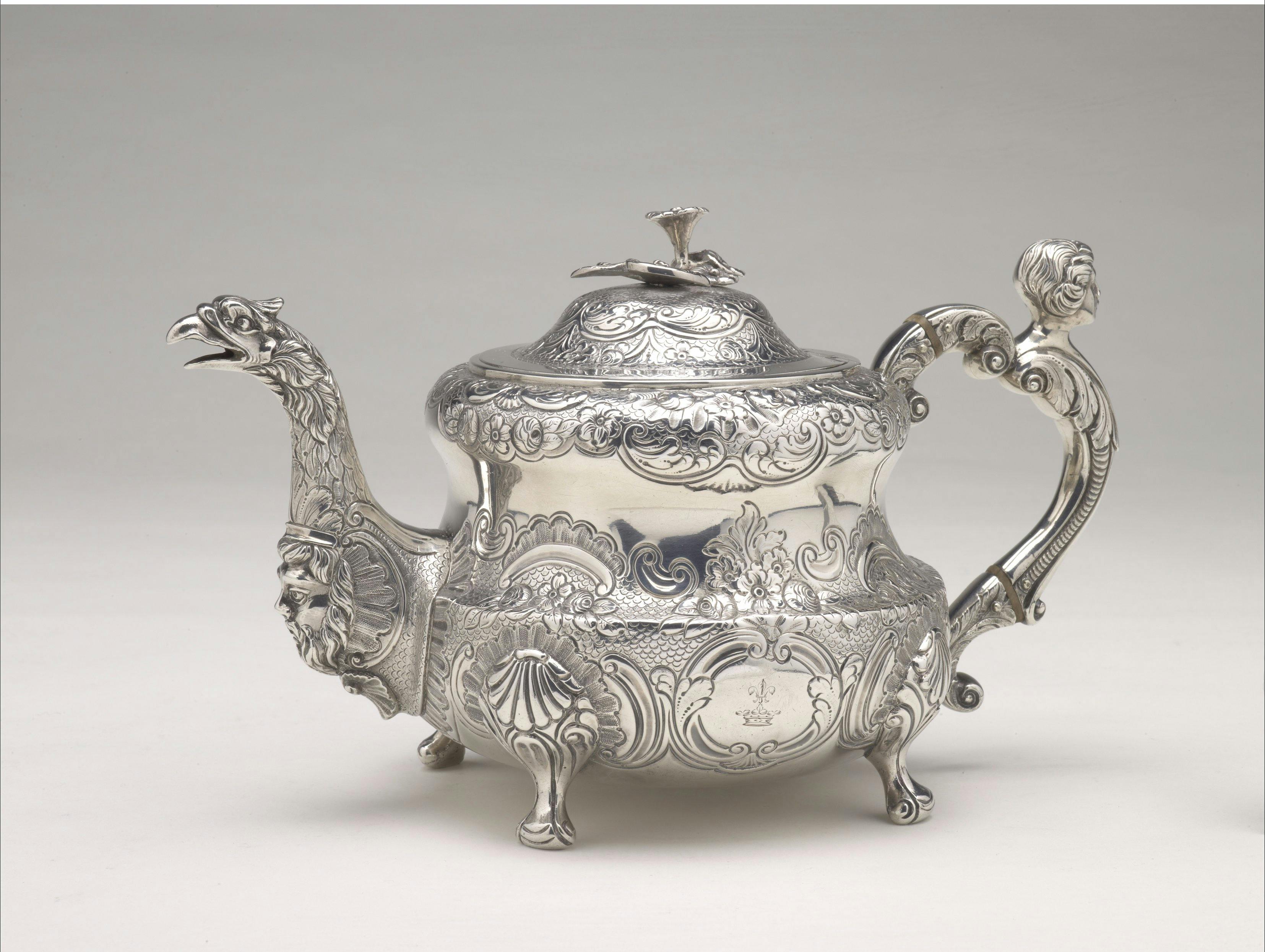 Teapot, Dublin c1775