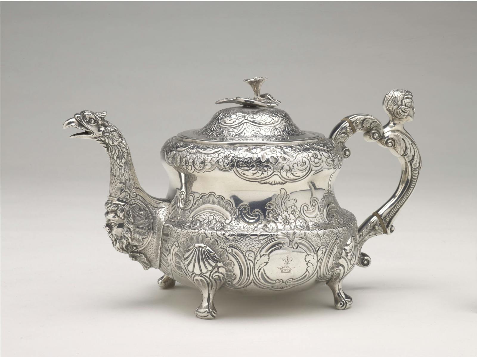 Teapot, Dublin c1775