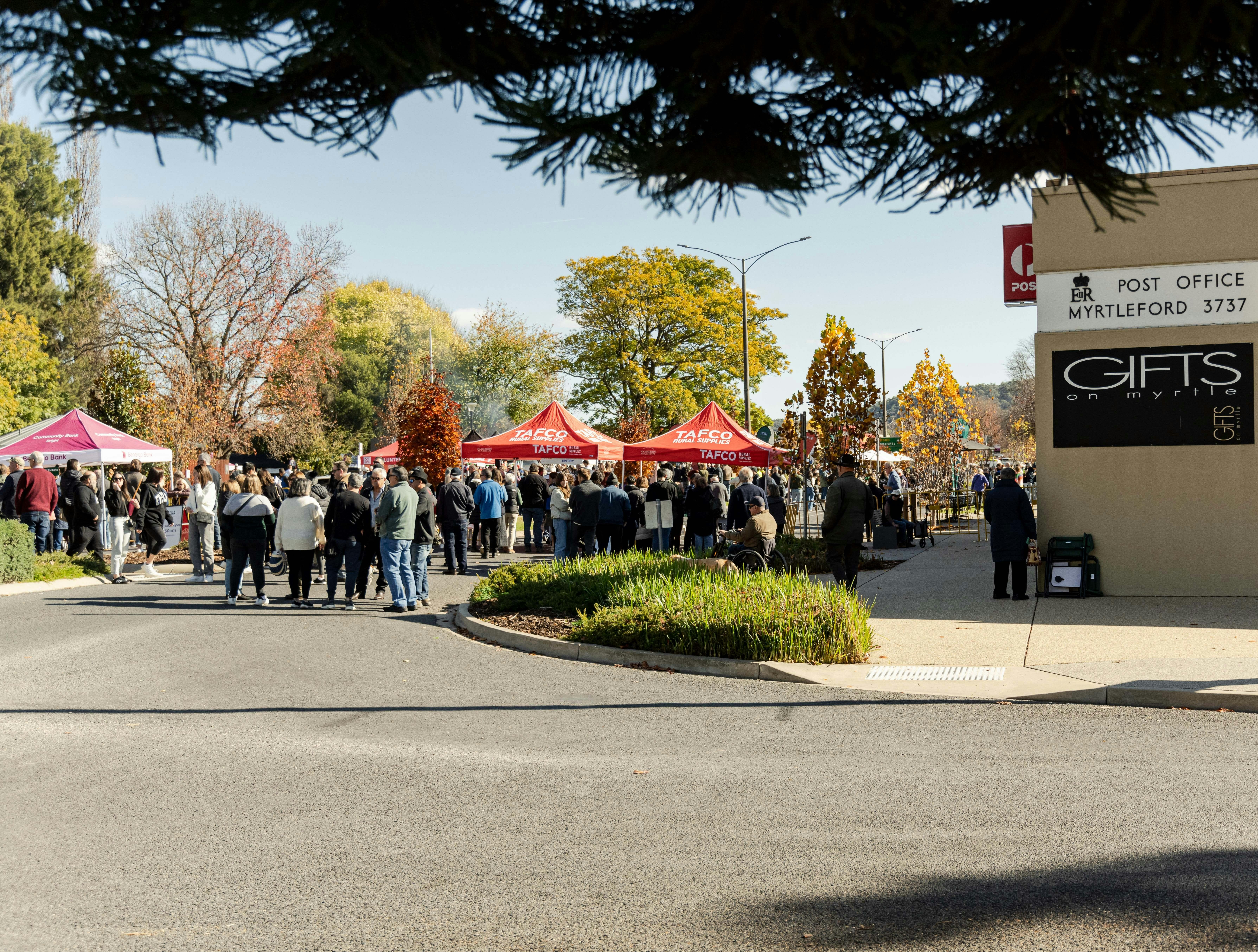 Entrance to Food & Wine Festa at La Fiera Italian Festival