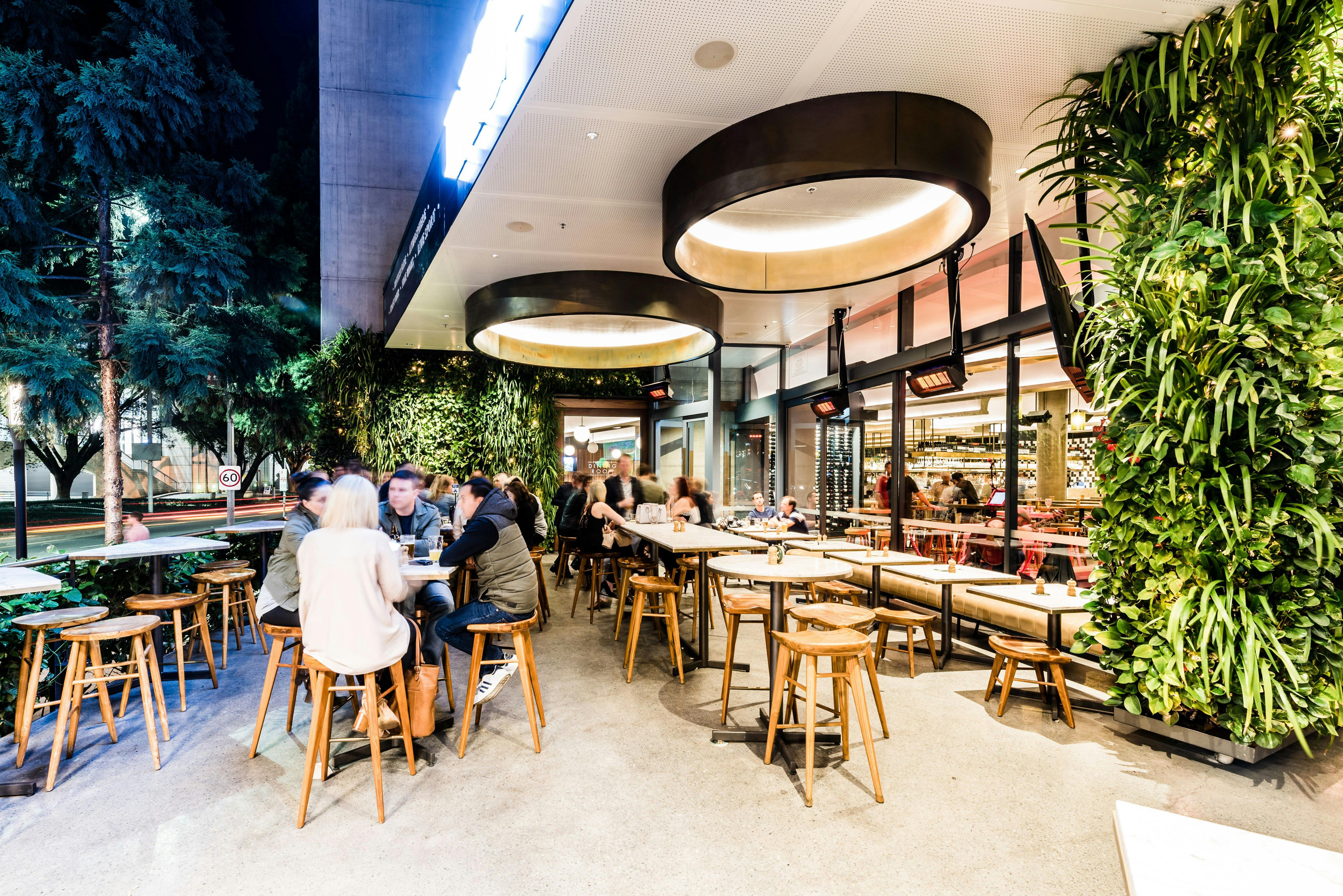 Pig 'N' Whistle West End