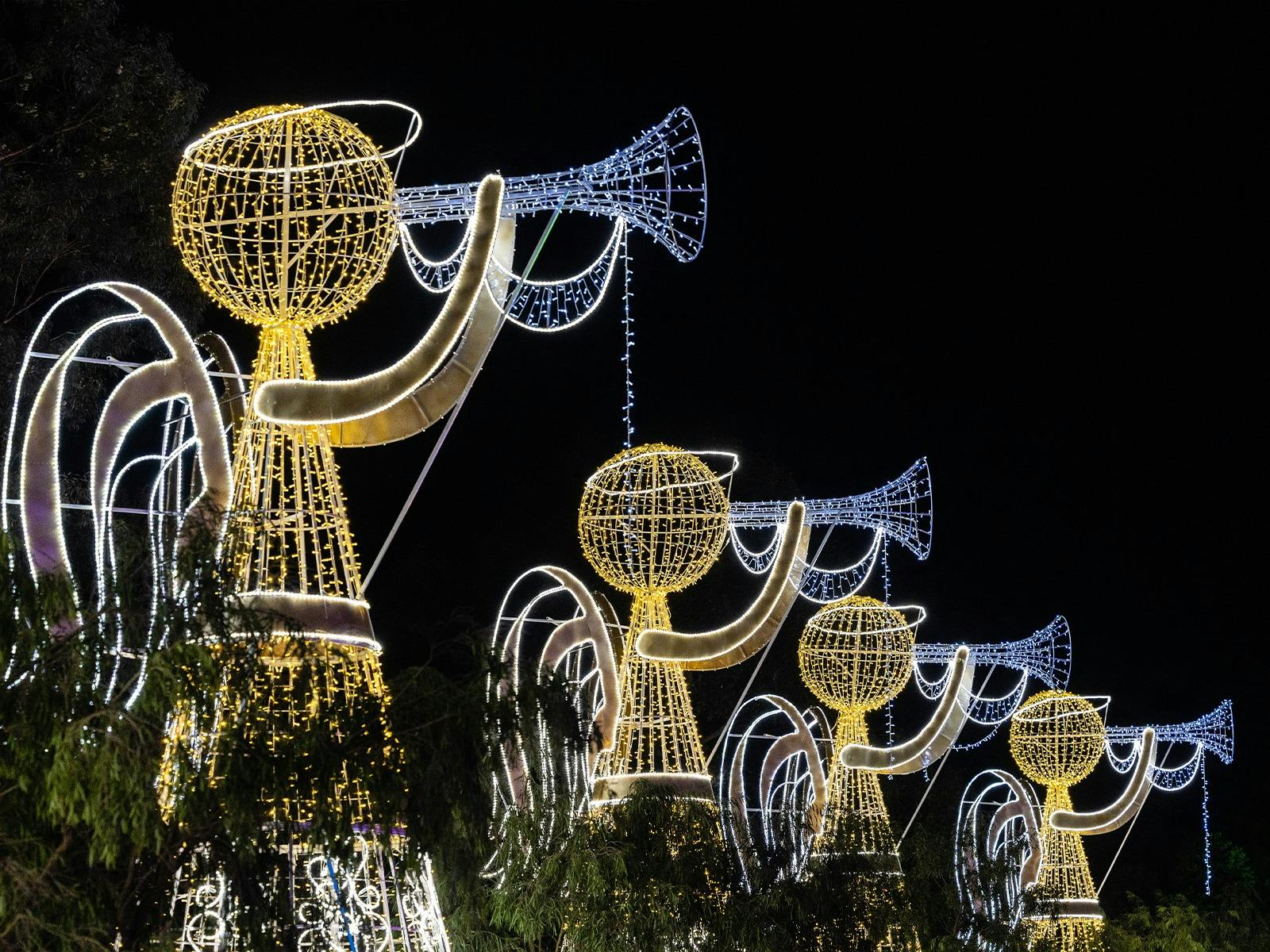 Light installations in the shape of angles