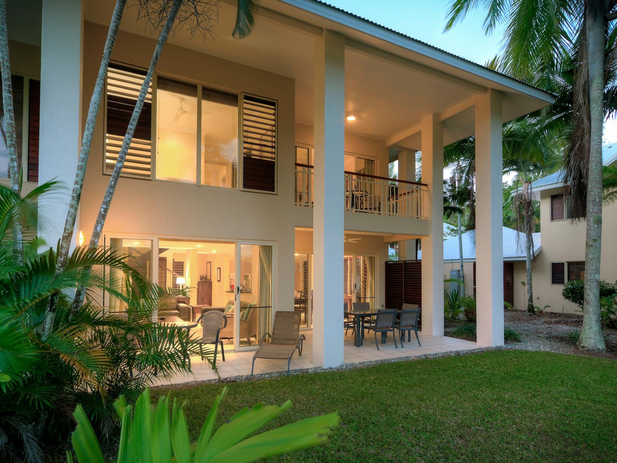 Tropical Views Tropical Views
