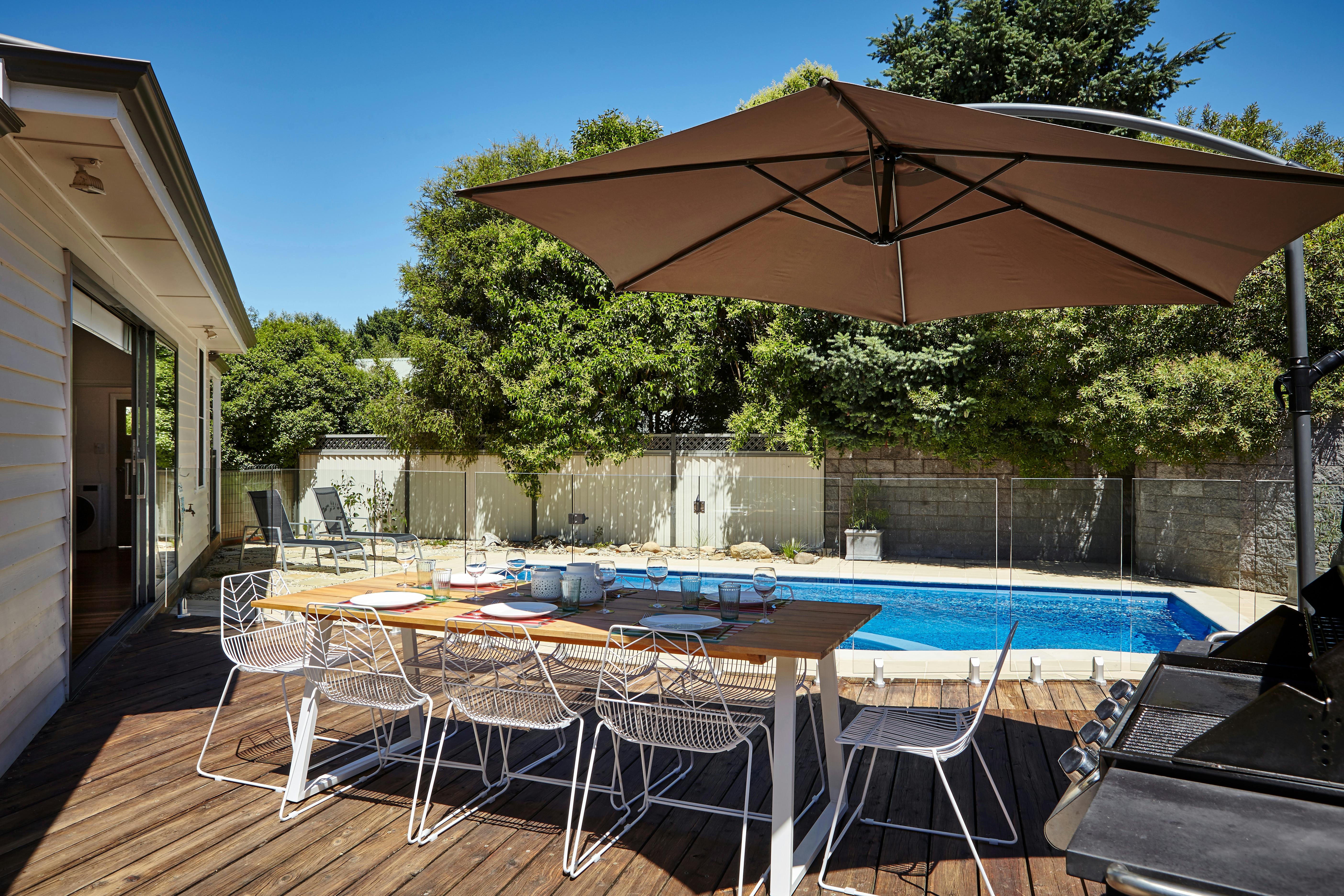 Relax after a day on the bike or exploring Bright and surorunds in your own private pool