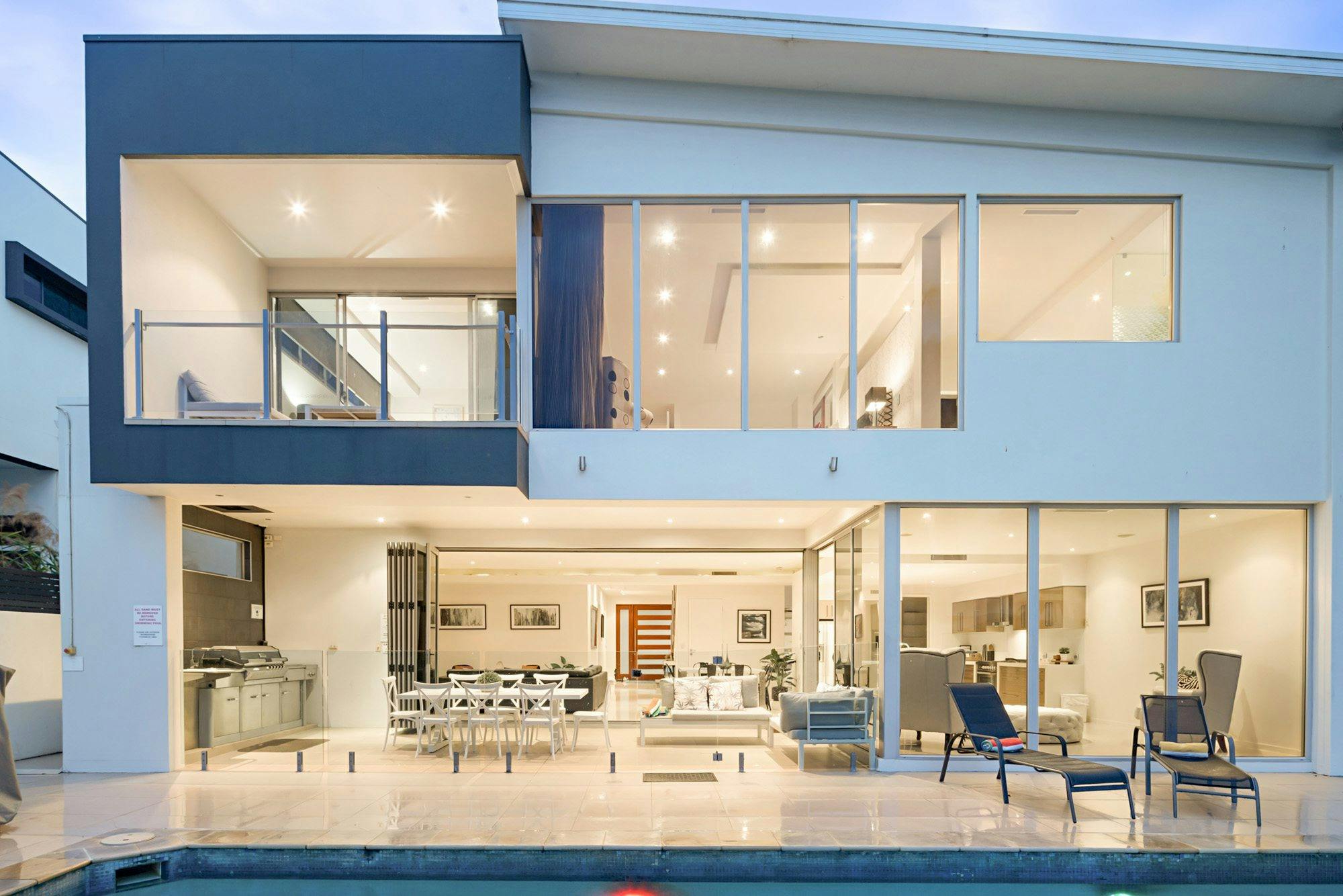 Elite Holiday Homes - Opulence Broadbeach