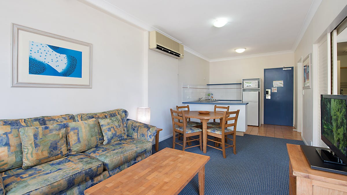 Living/Kitchen Living/Kitchen