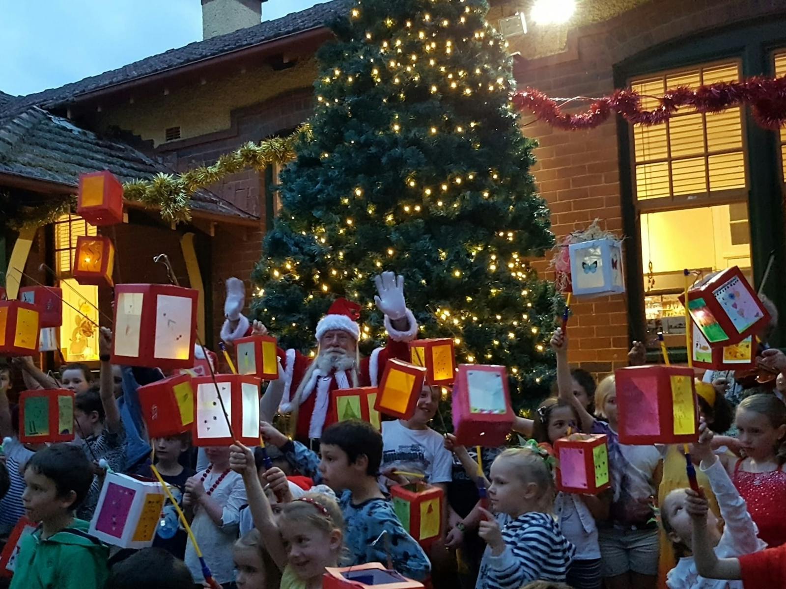 Image for Christmas Shopping Night and Lantern Parade in Leura