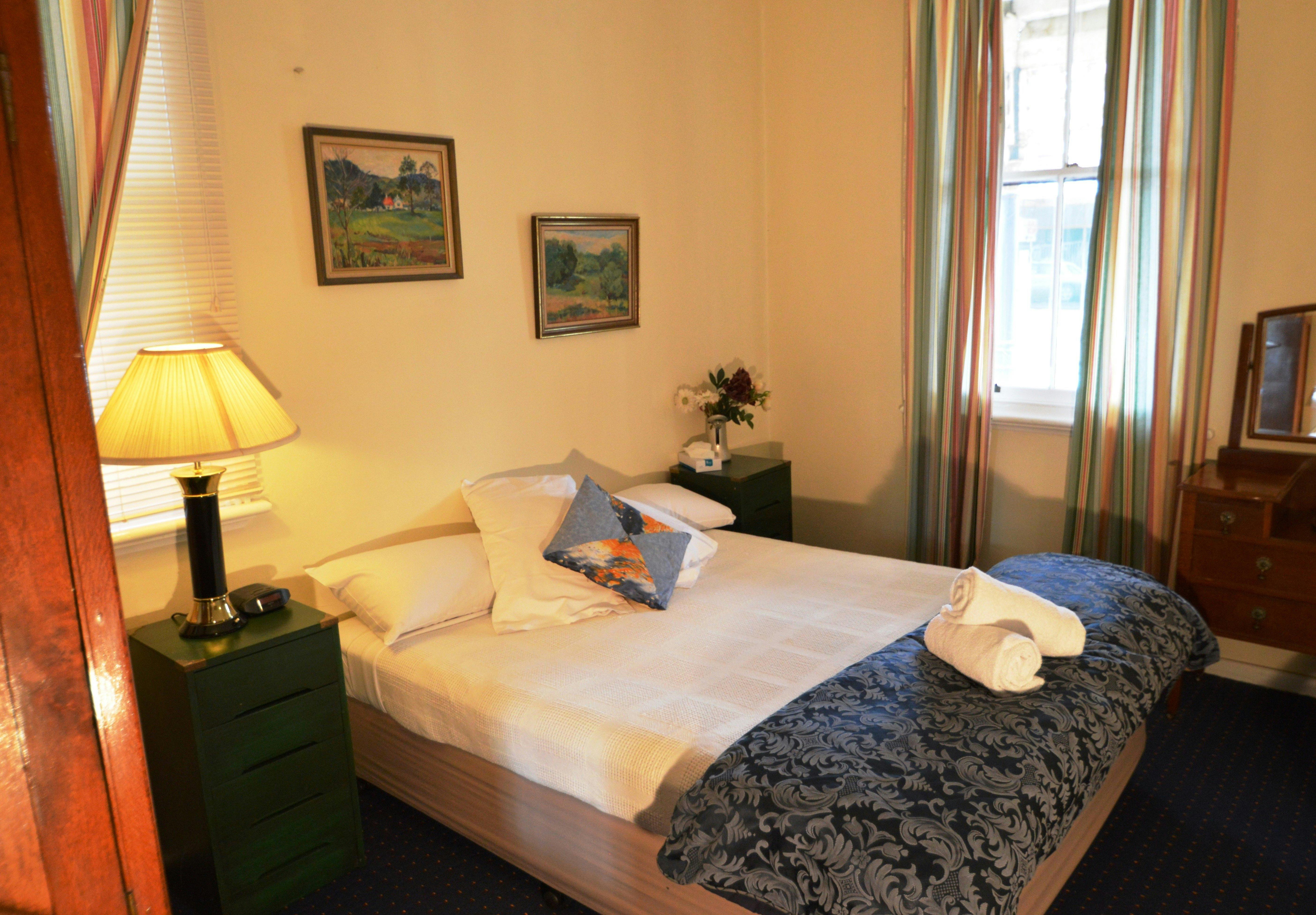 Downstairs Ensuite Room