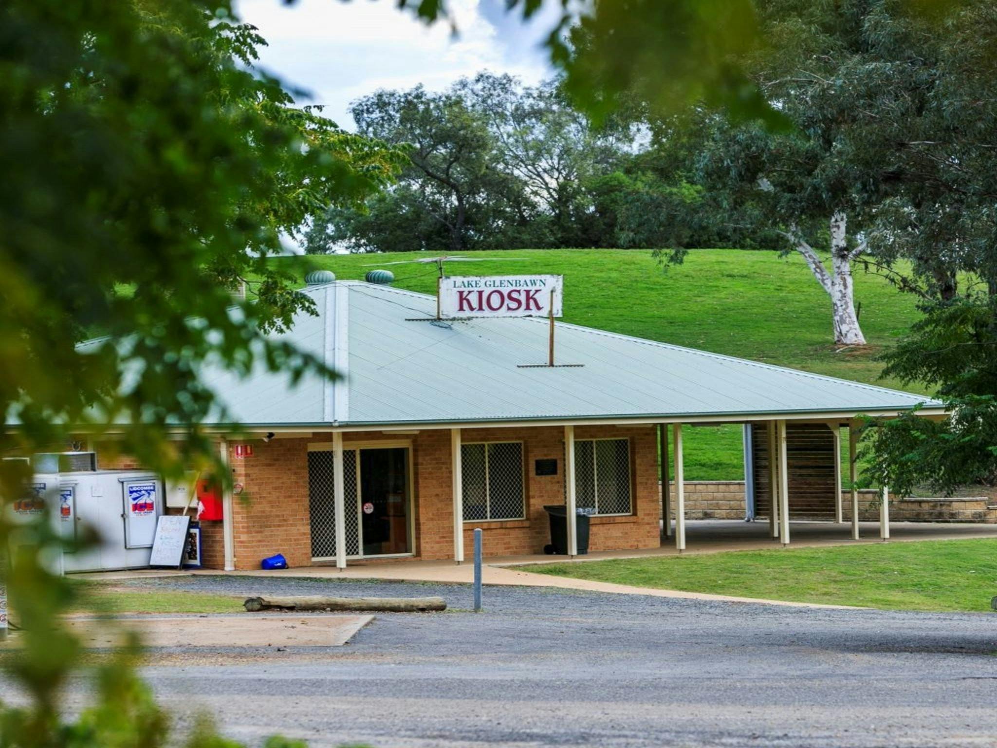 Reflections Holiday Parks Lake Glenbawn Kiosk