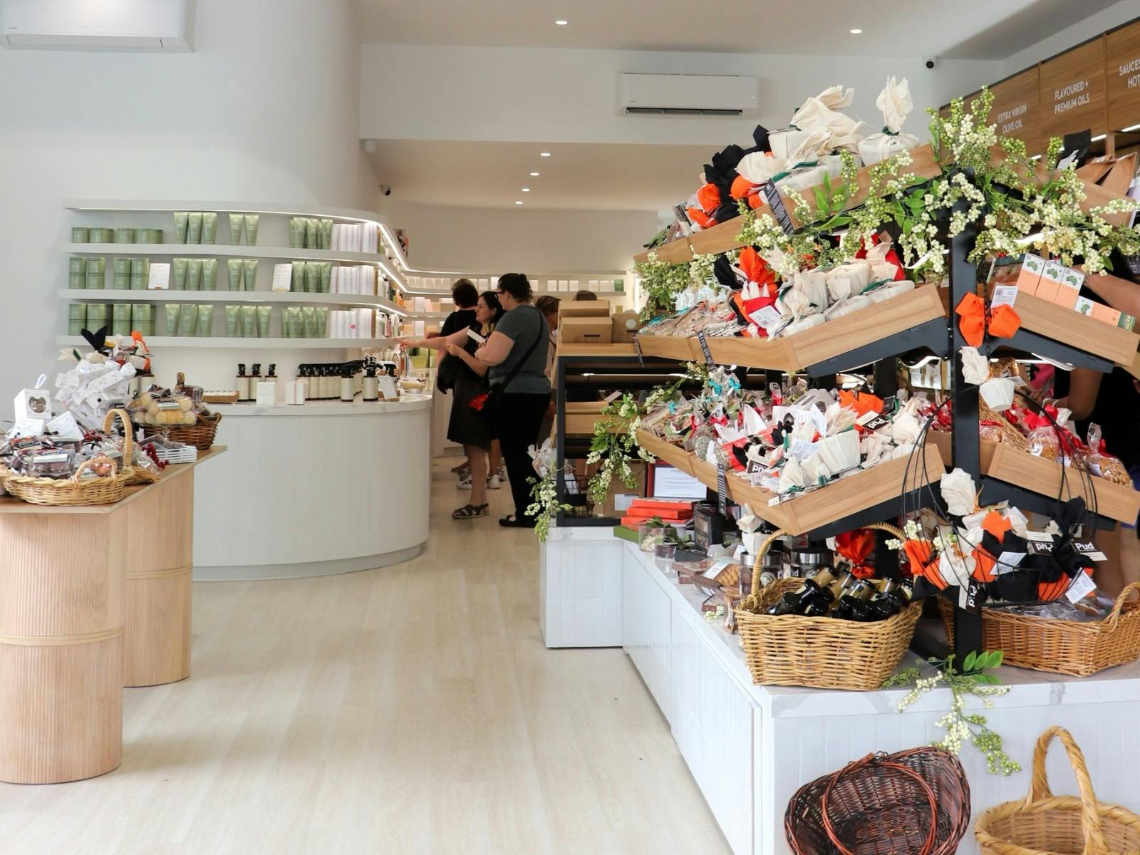 Hero Shot - Echuca store