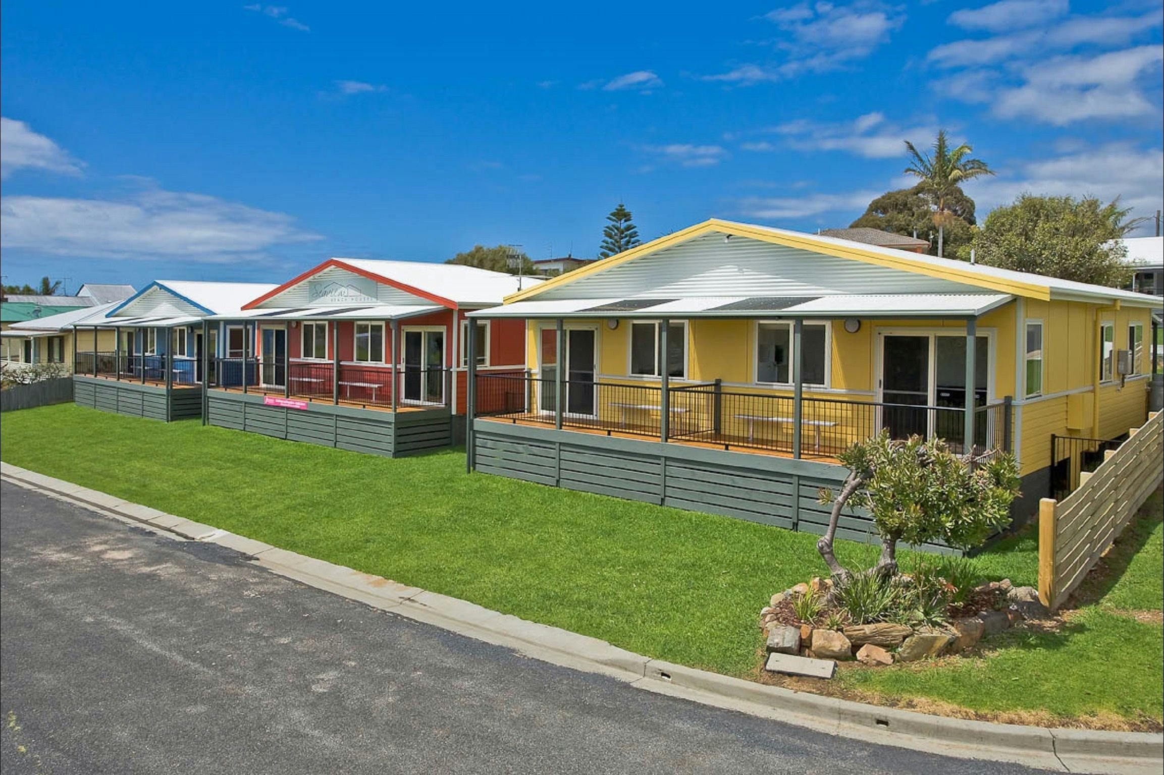 Seaview Beach Houses - 2 bedroom beach houses