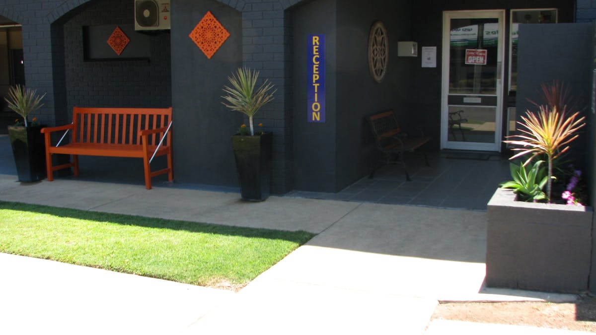 Front entrance to Reception
