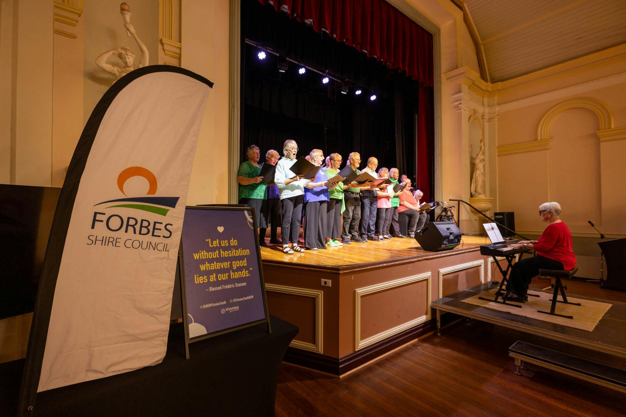 Forbes Town Hall Konzert