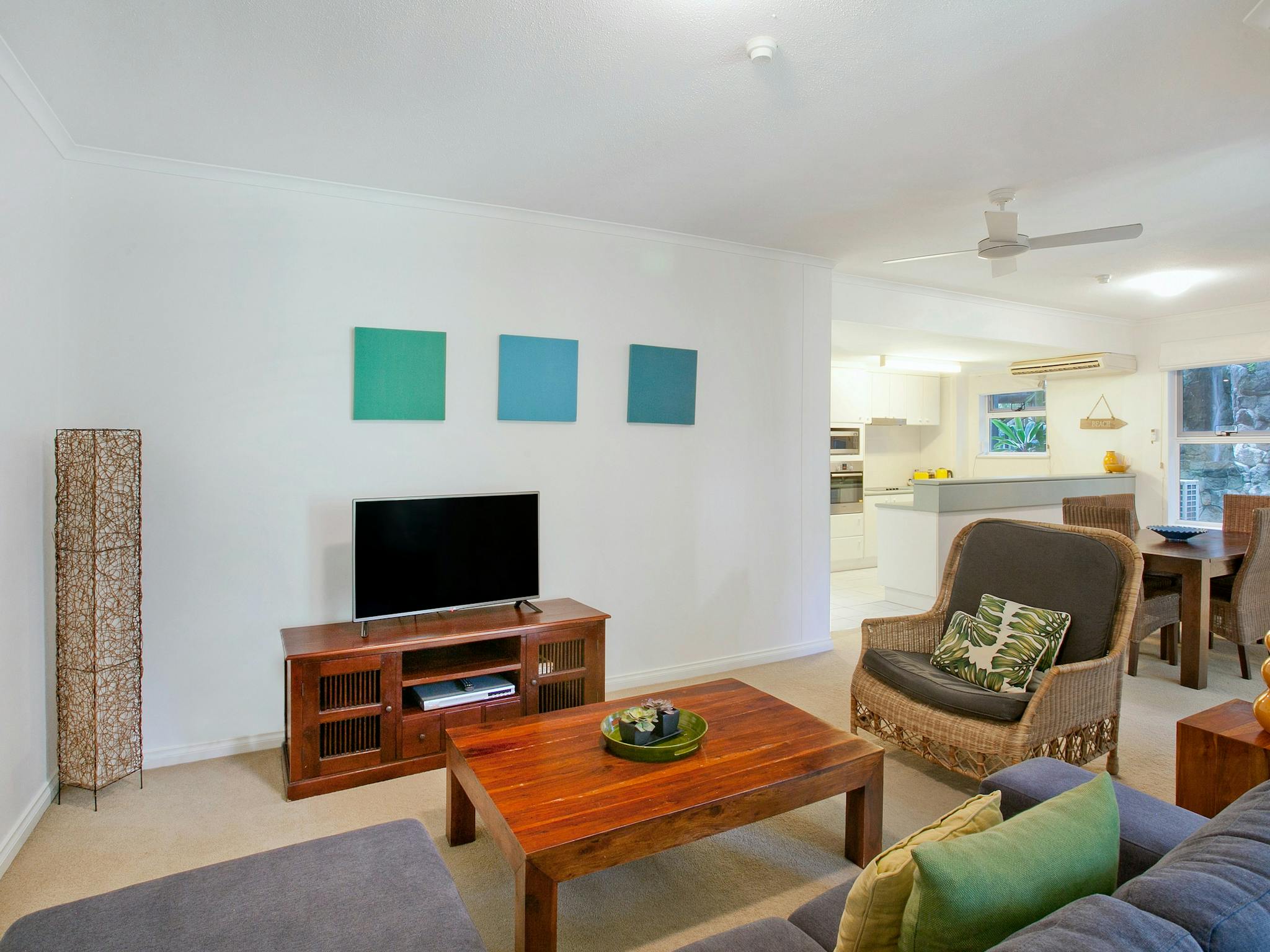 Living area - 1 Bedroom Classic - Emerald Resort Noosa Living area - 1 Bedroom Classic - Emerald Resort Noosa